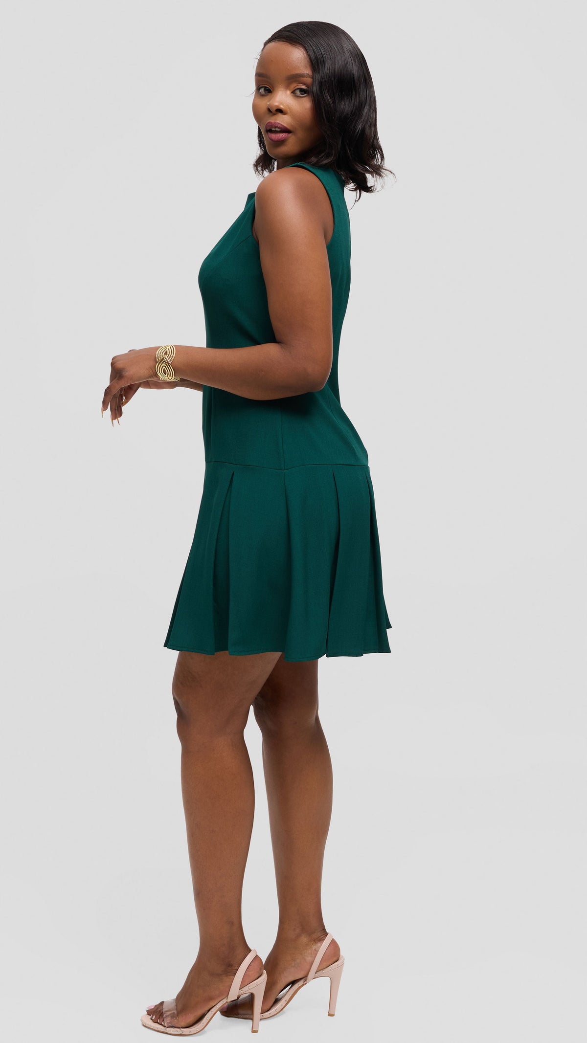 Vivo Niari Pleated Dress in Crepe - Dark Green