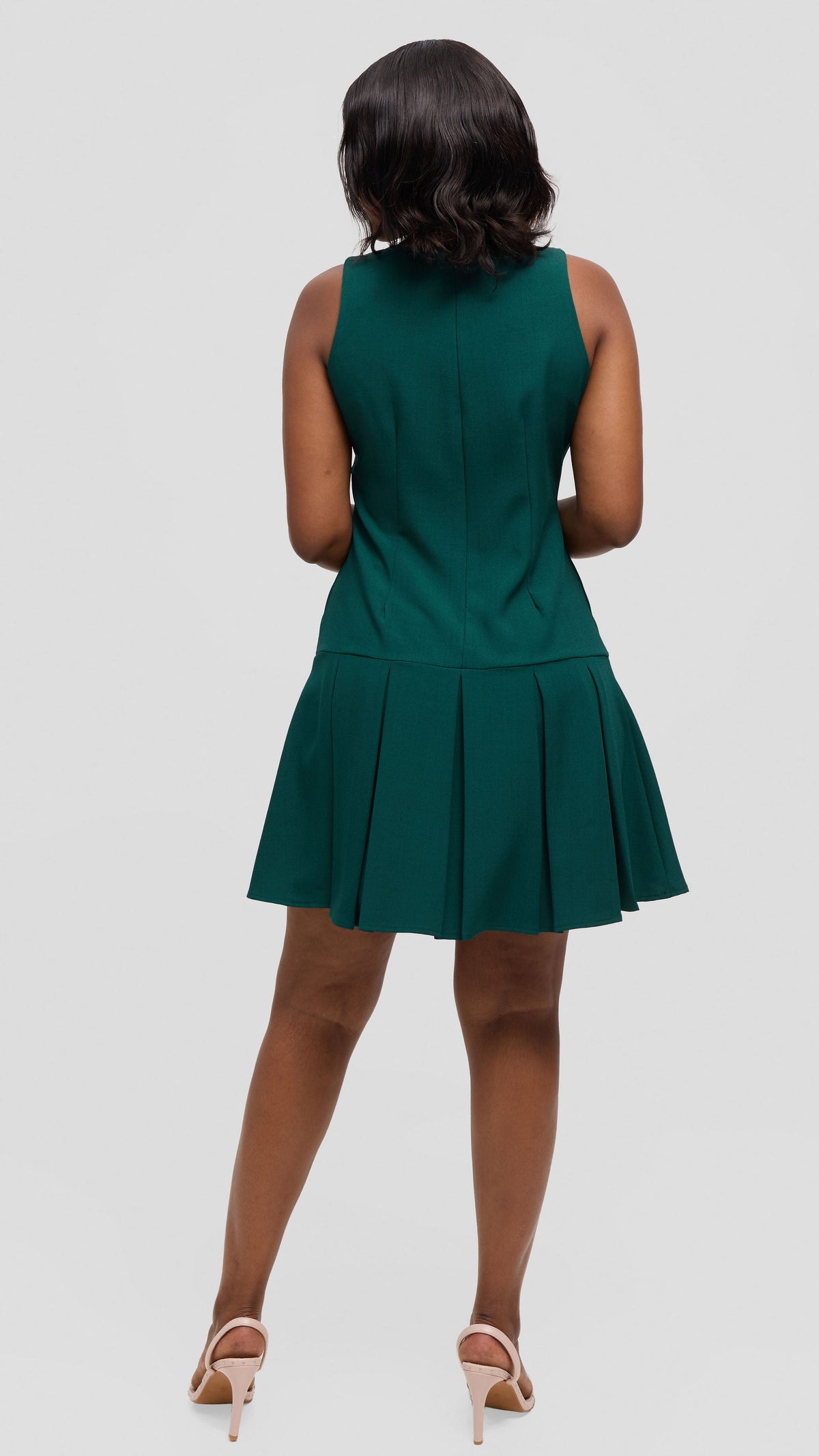 Vivo Niari Pleated Dress in Crepe - Dark Green