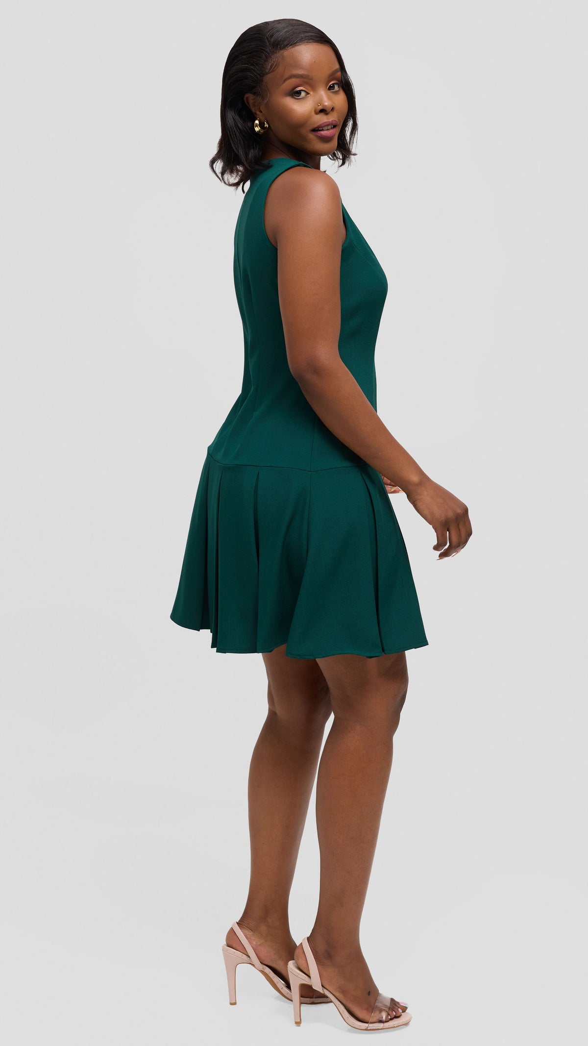 Vivo Niari Pleated Dress in Crepe - Dark Green