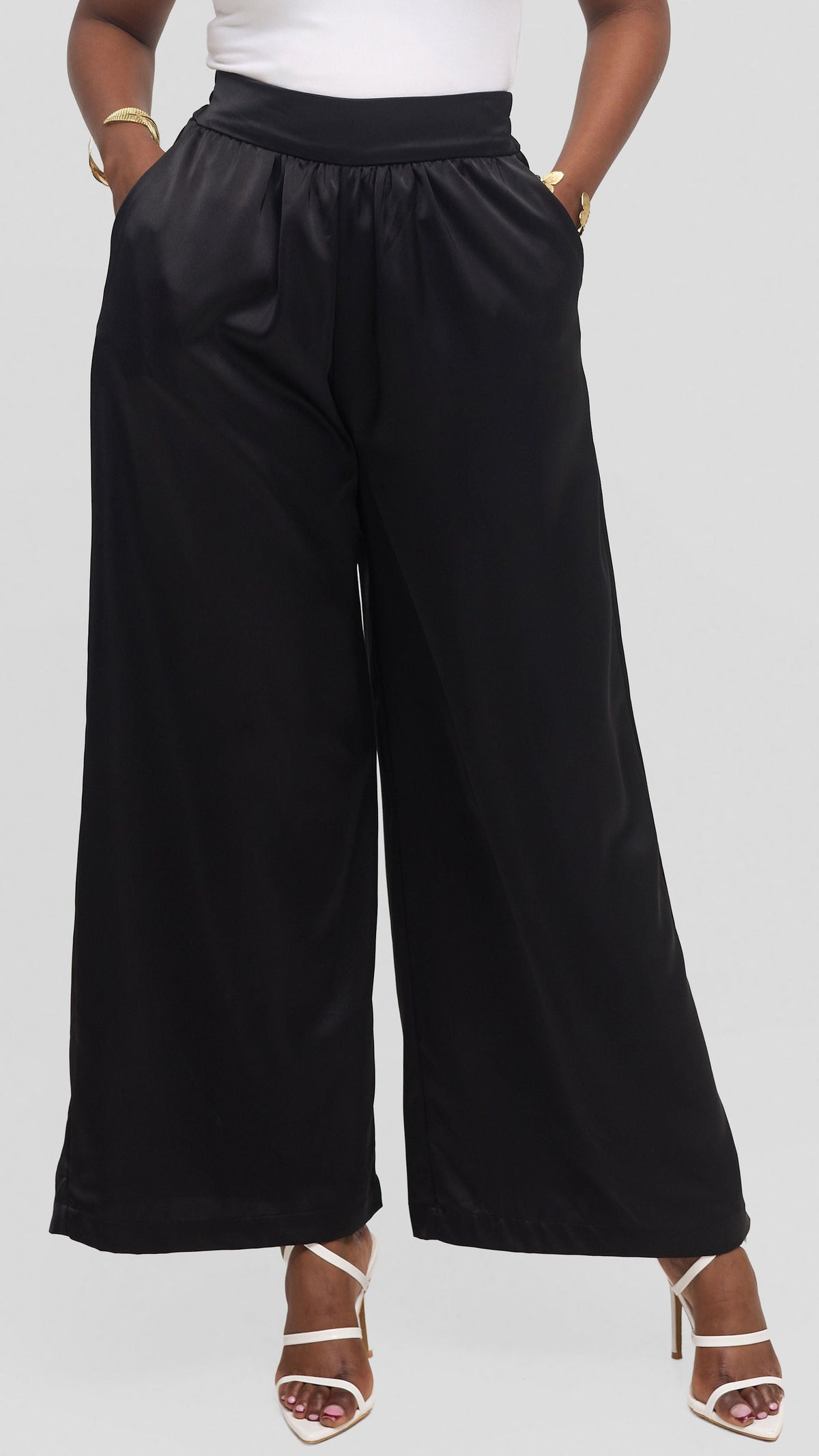 Vivo Gathered Waist Pants in Satin - Black