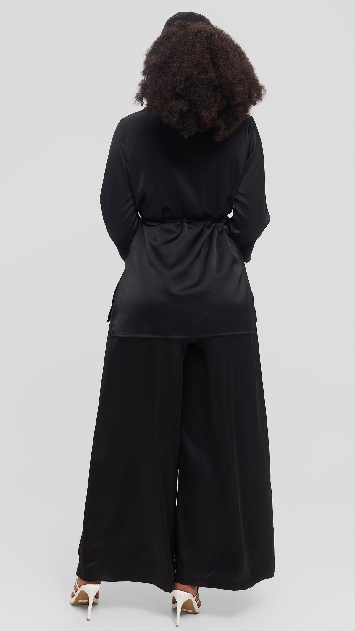 Vivo Gathered Waist Pants in Satin - Black
