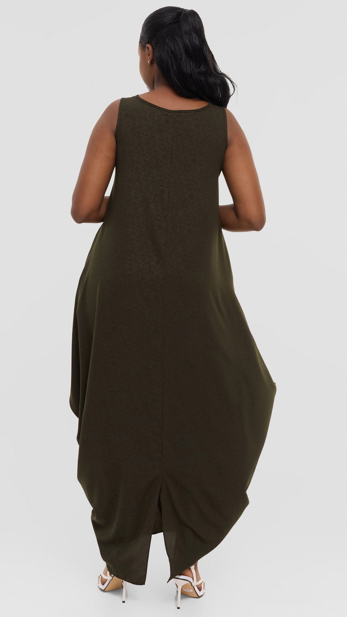 Vivo Seli Maxi Dress in Crepe - Hunters Spiral