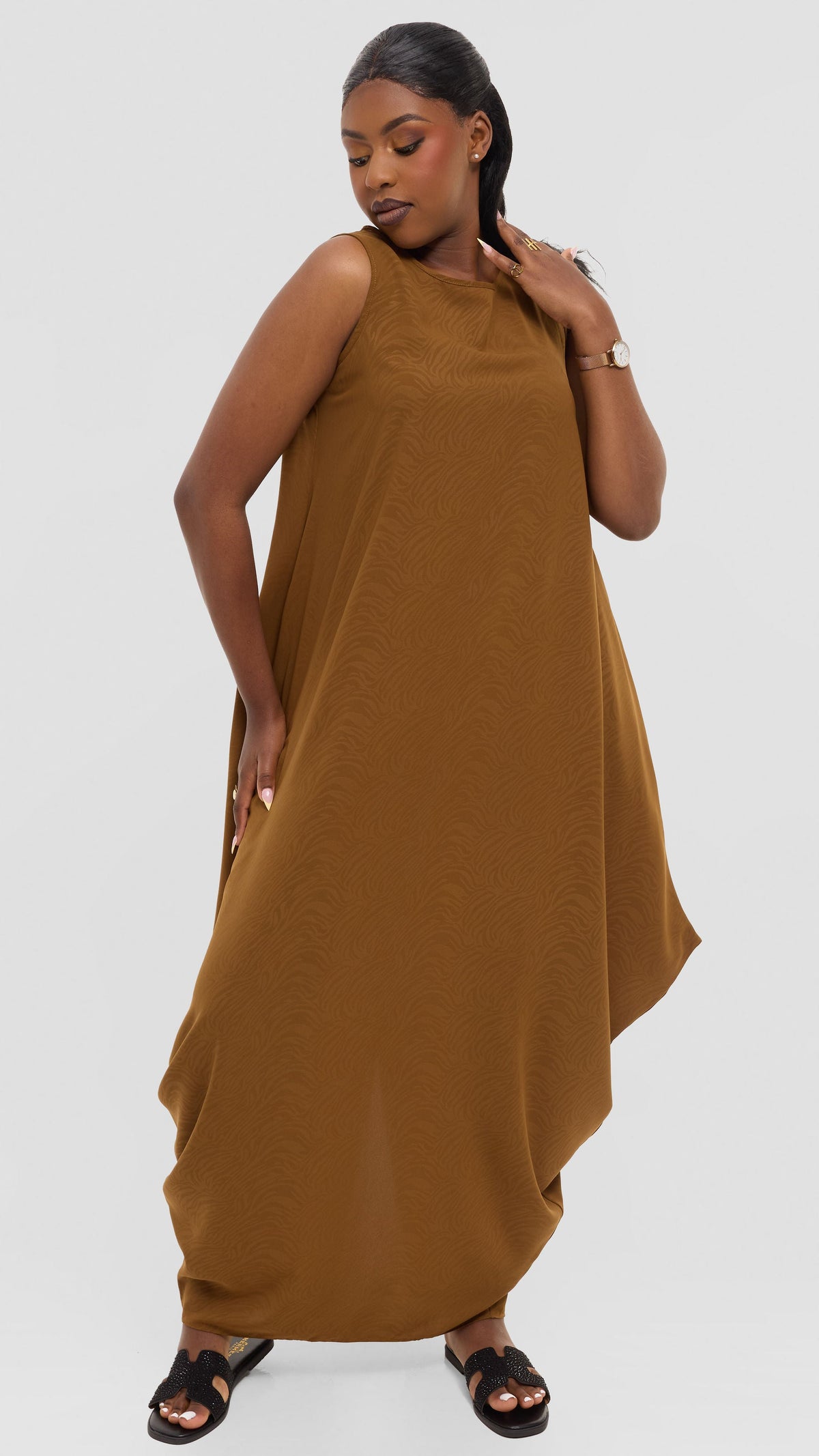 Vivo Seli Maxi Dress in Crepe - Tan Abstarct