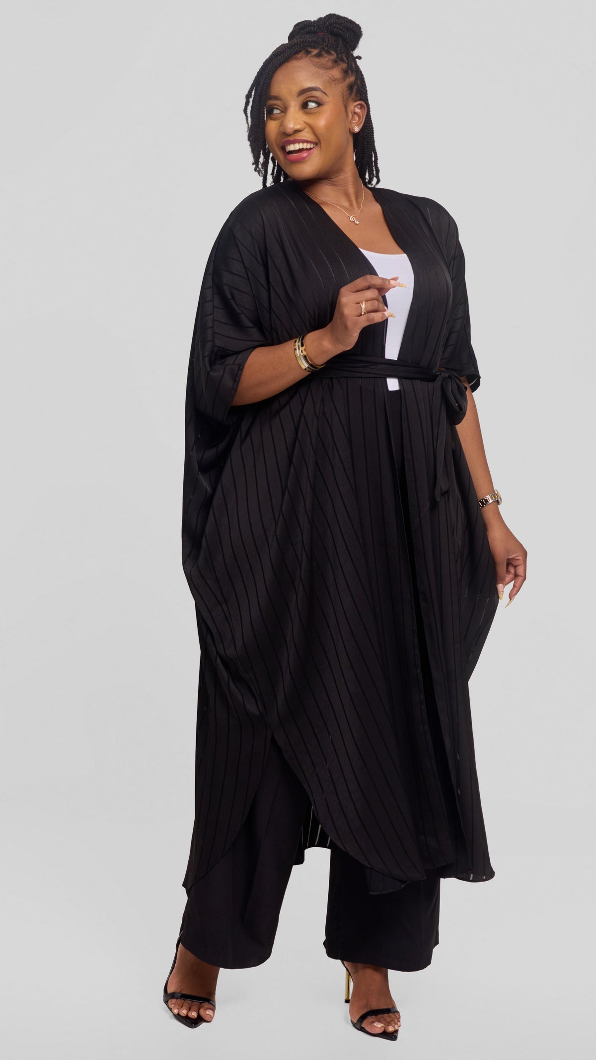 Vivo Scalloped Kimono in Stripped Crepe - Black