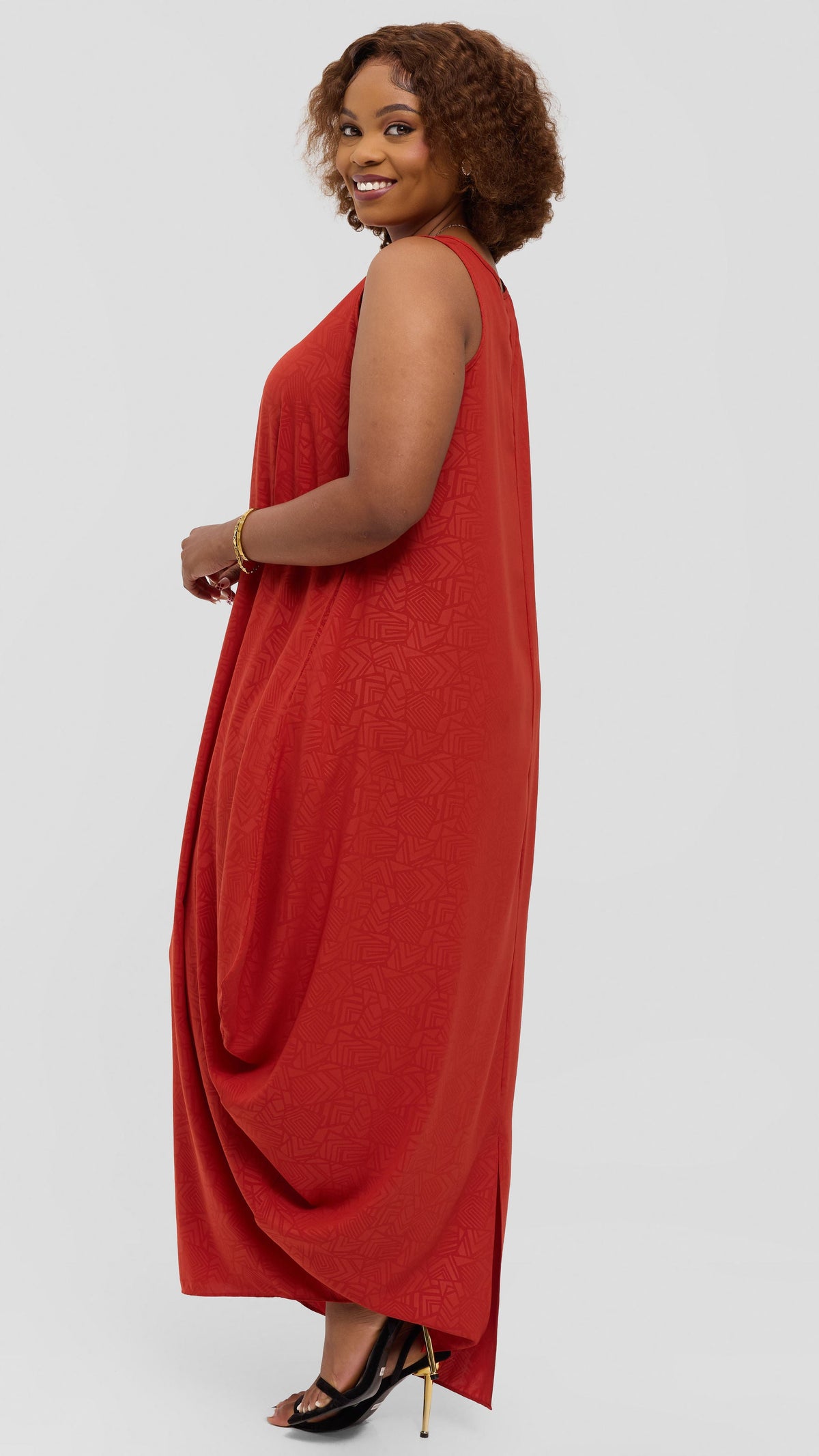 Vivo Seli Maxi Dress in Crepe - Rust Geometric