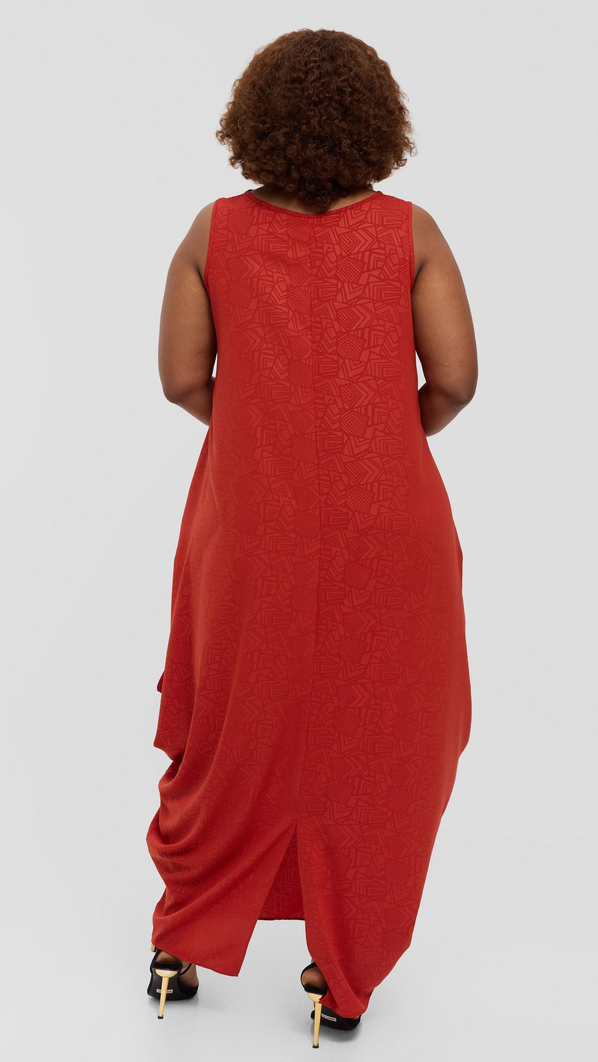 Vivo Seli Maxi Dress in Crepe - Rust Geometric