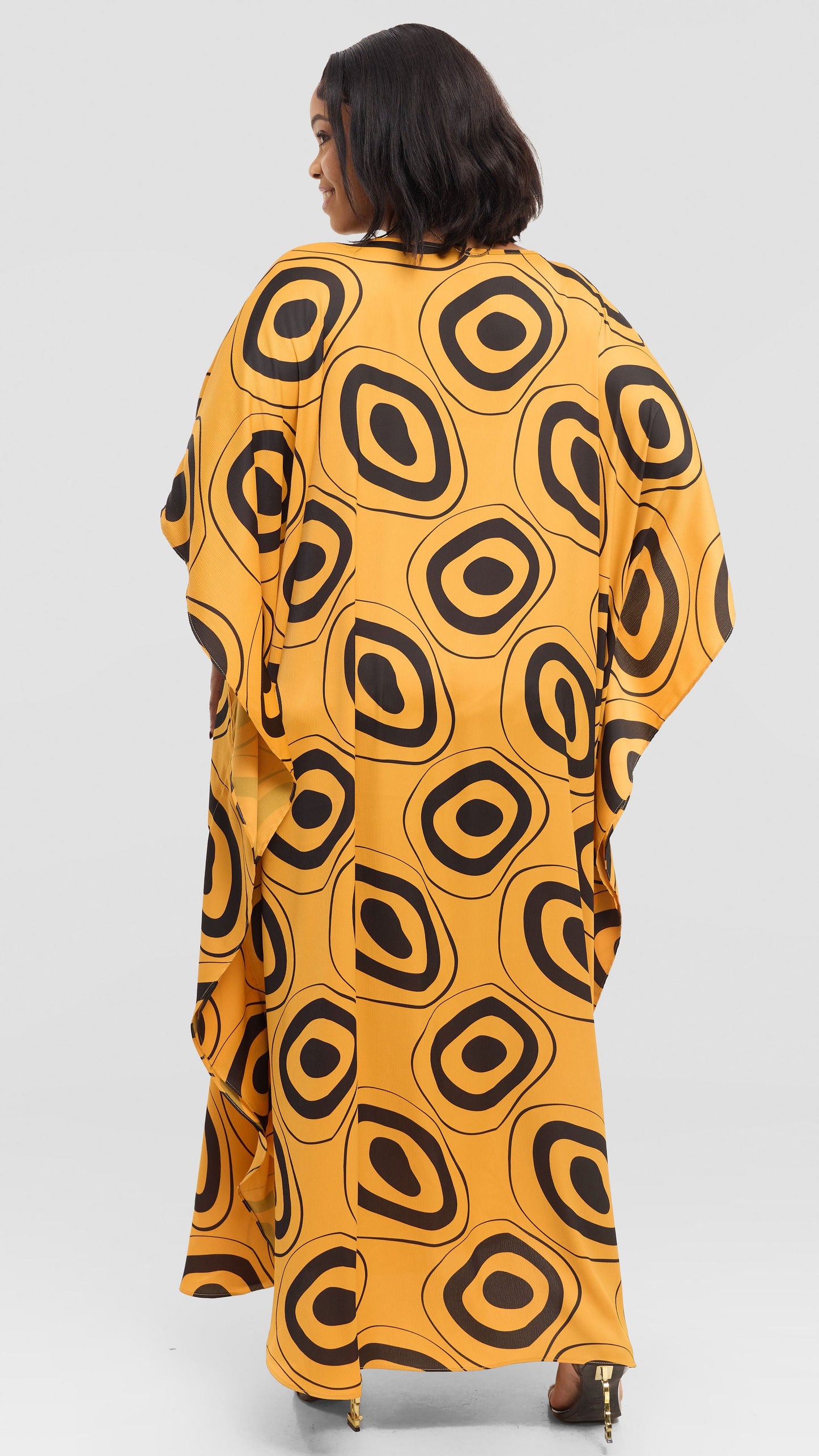 Vivo Amai Maxi Kaftan In Textured Satin - Mustard / Black Laisa Print