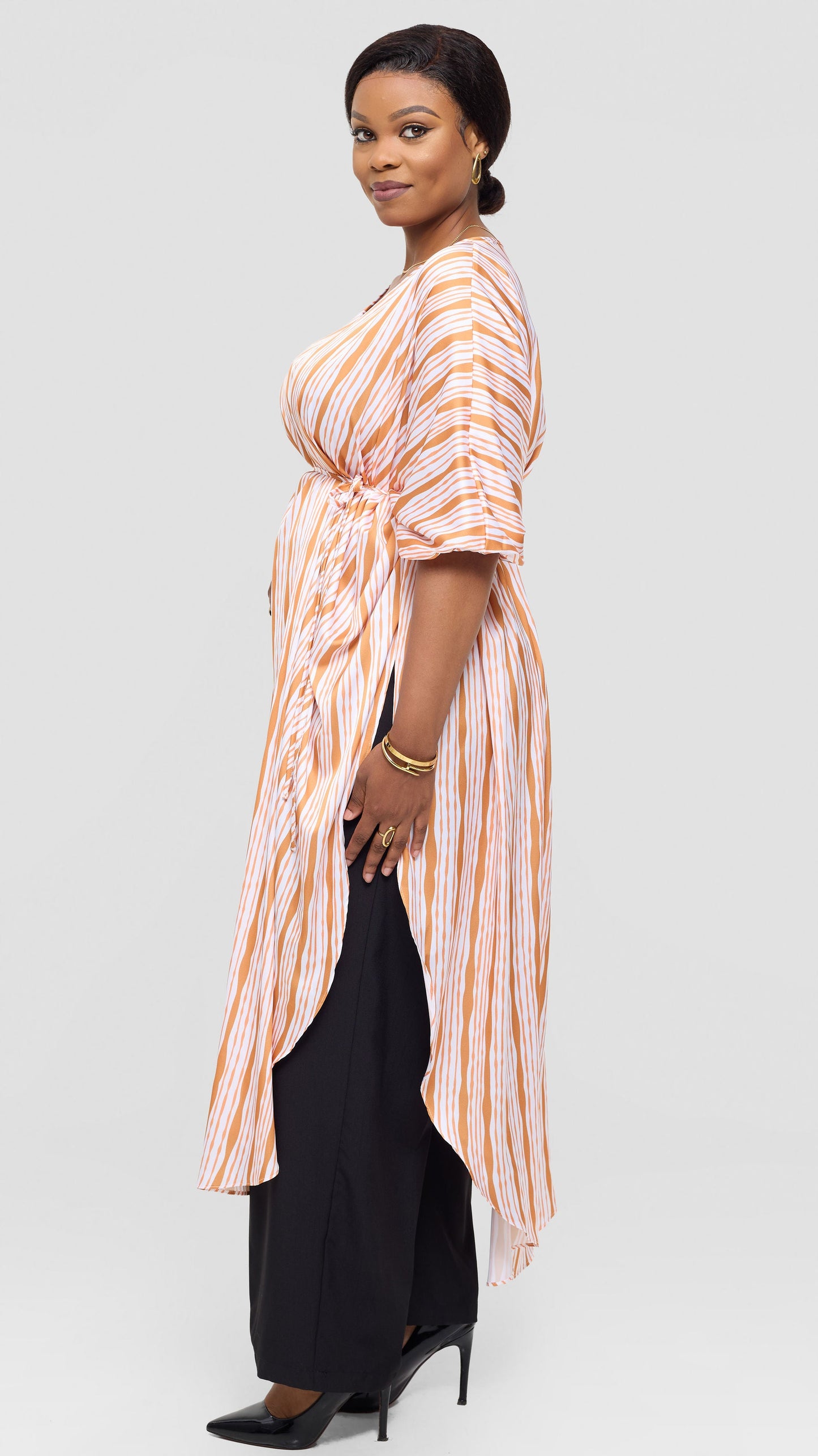 Vivo Essi Scalloped Maxi Top in Satin - White / Orange Huwa Print