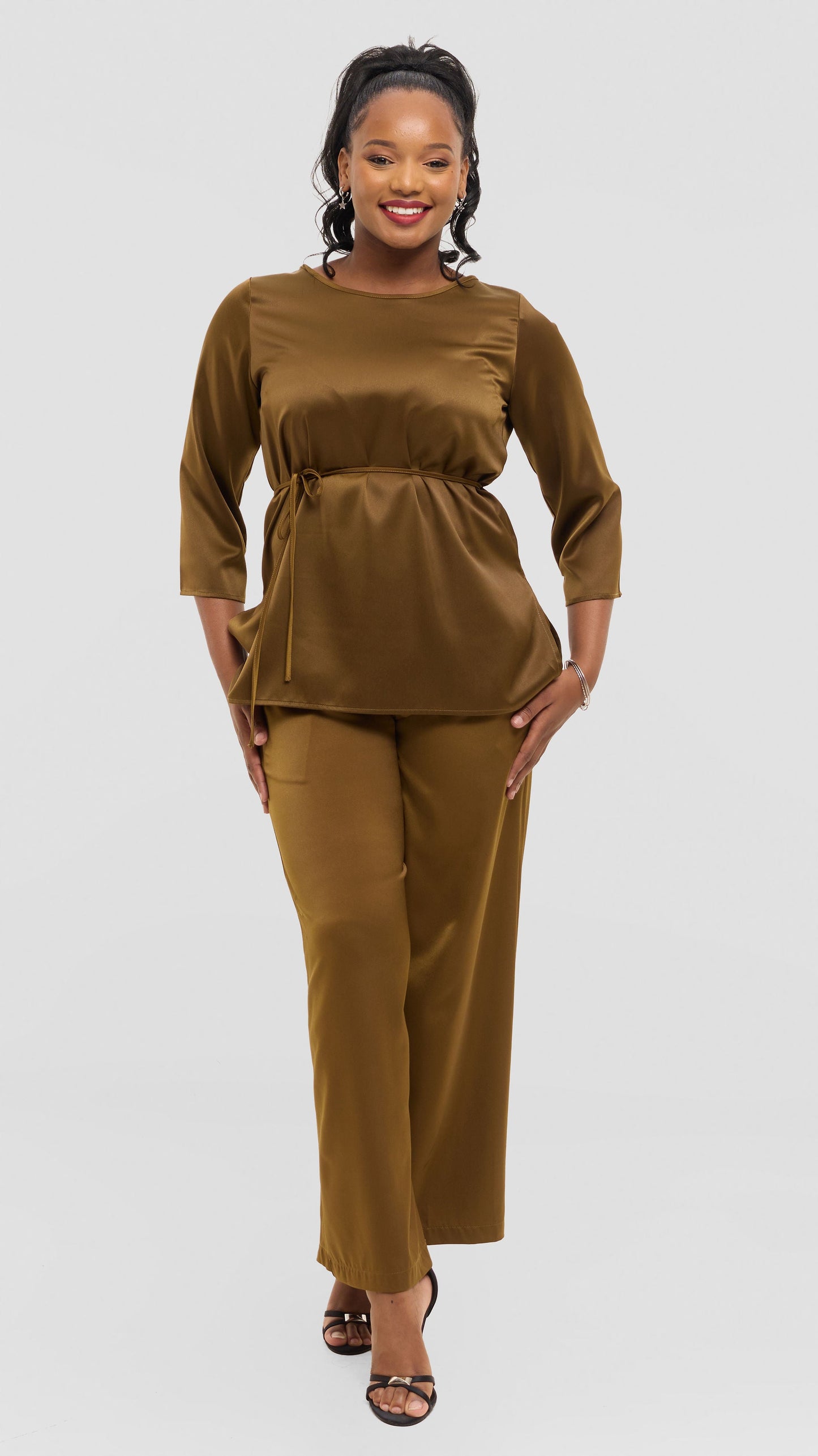 Vivo Straight Leg Pants in Satin - Dark Olive