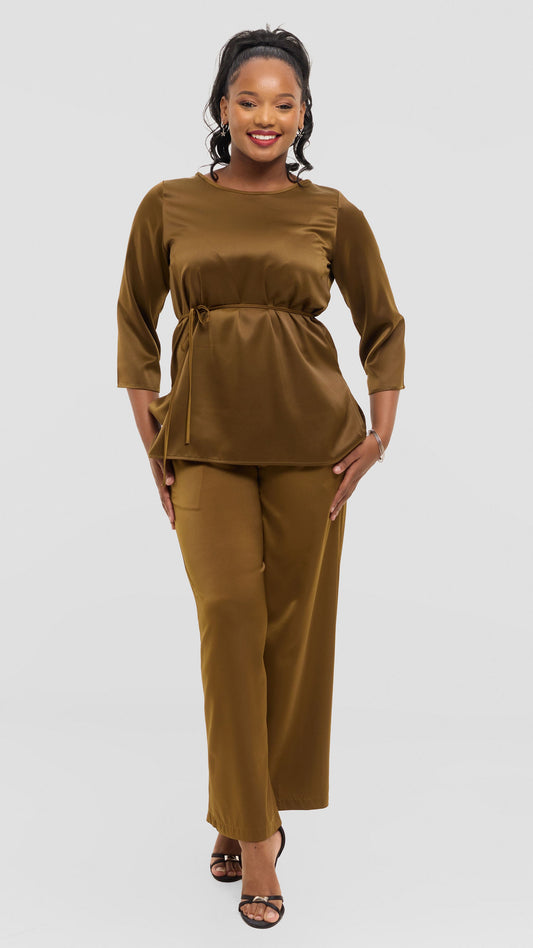 Vivo Straight Leg Pants in Satin - Dark Olive