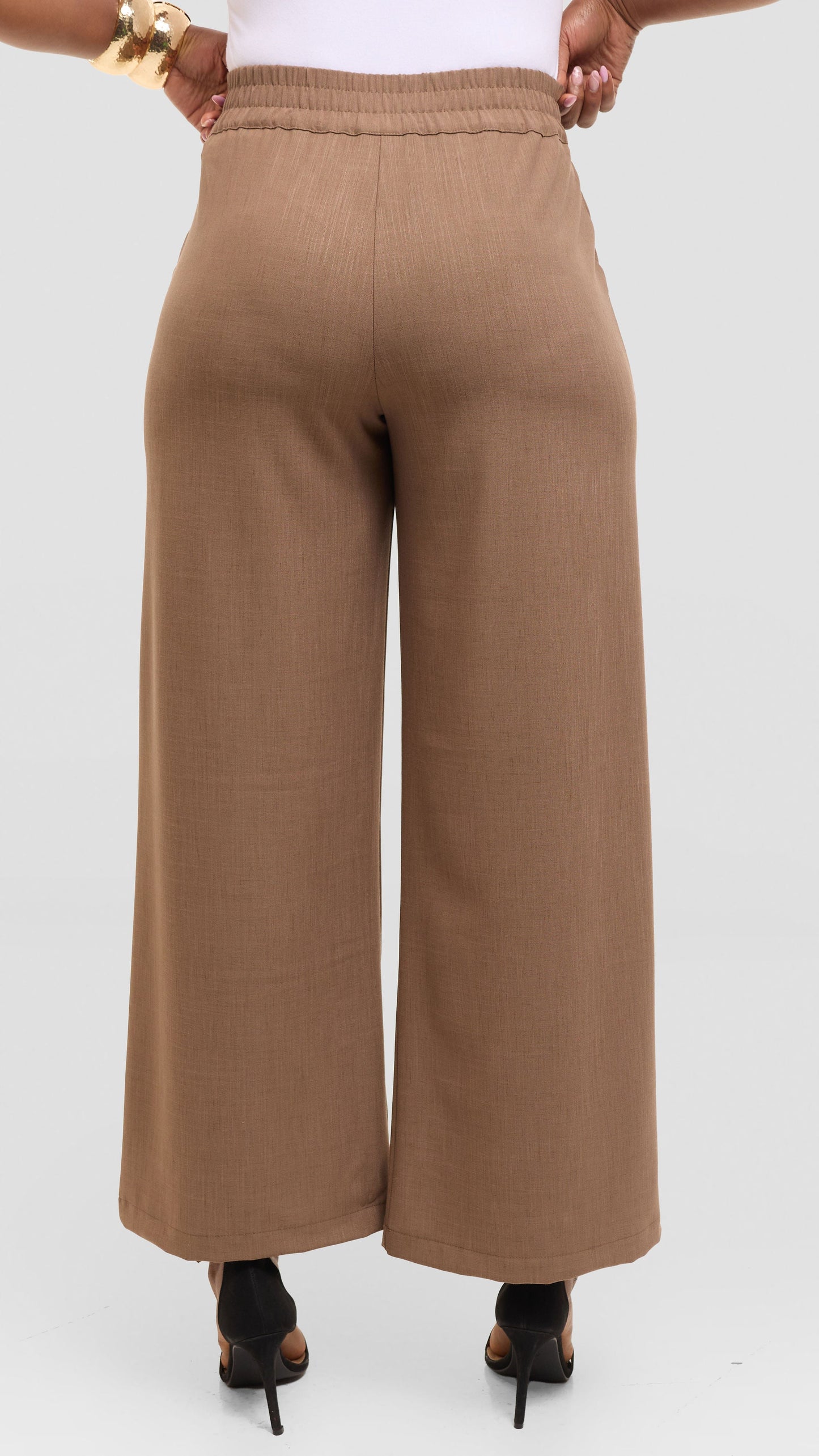 Vivo Pin Tuck Waist Pants in Crepe - Taupe