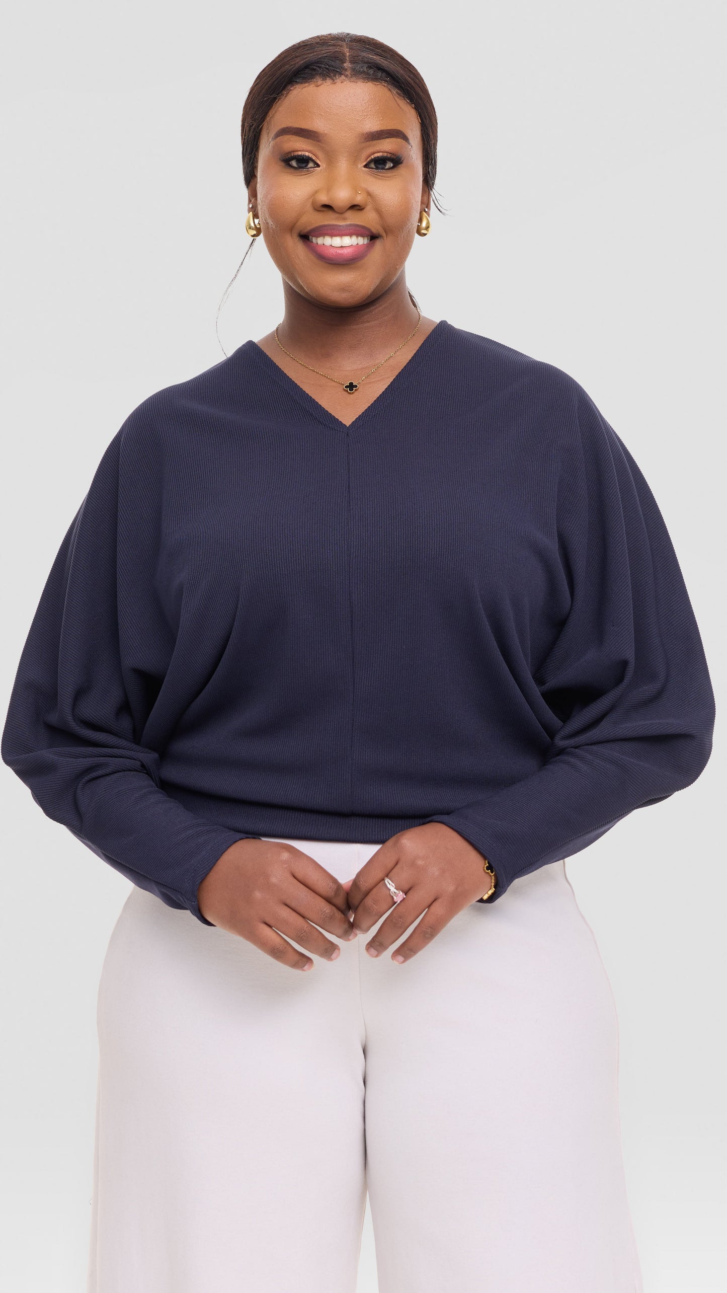 Vivo Tanda V-Neck Top in Stretch Rib - Navy