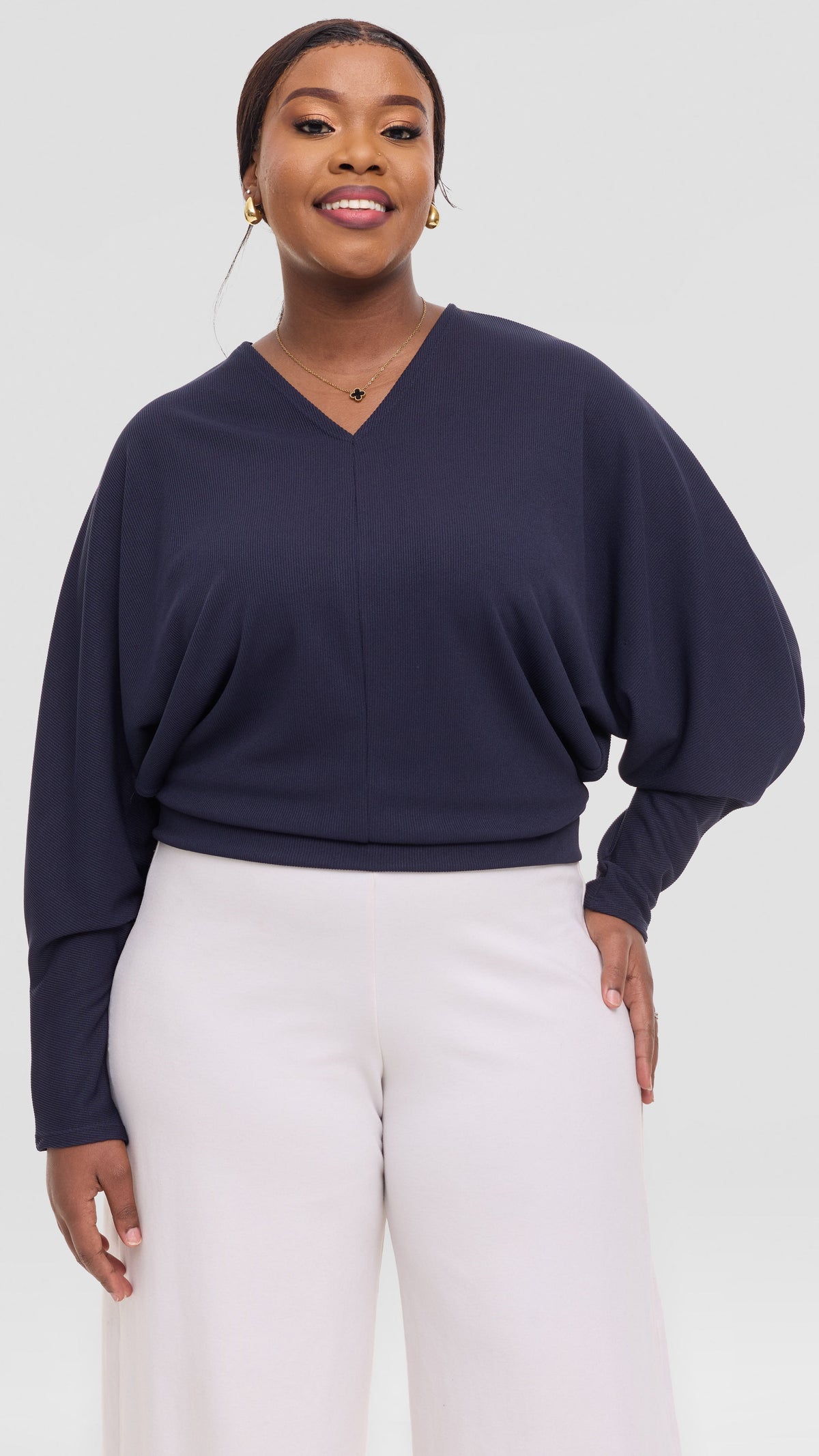 Vivo Tanda V-Neck Top in Stretch Rib - Navy
