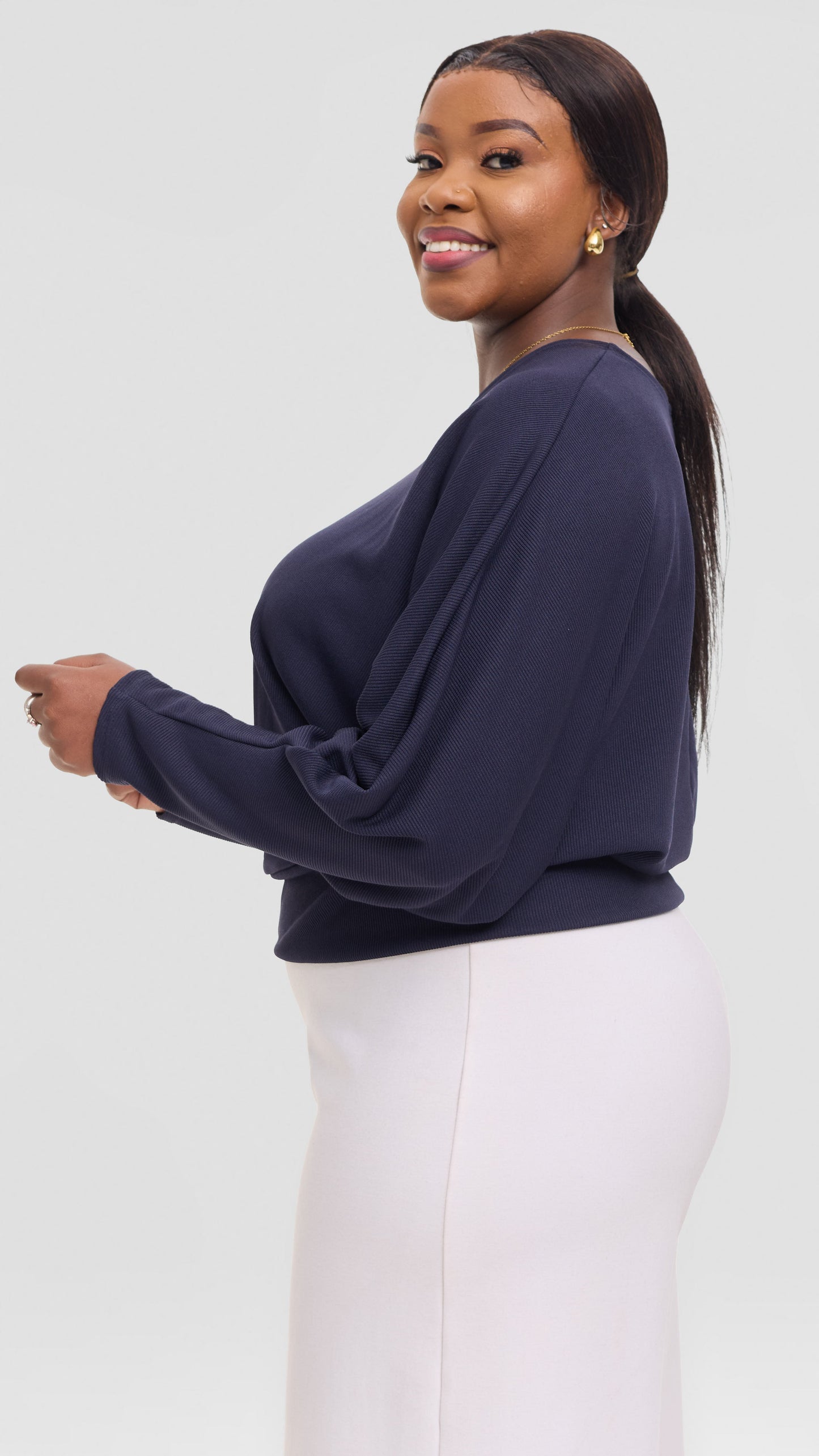 Vivo Tanda V-Neck Top in Stretch Rib - Navy
