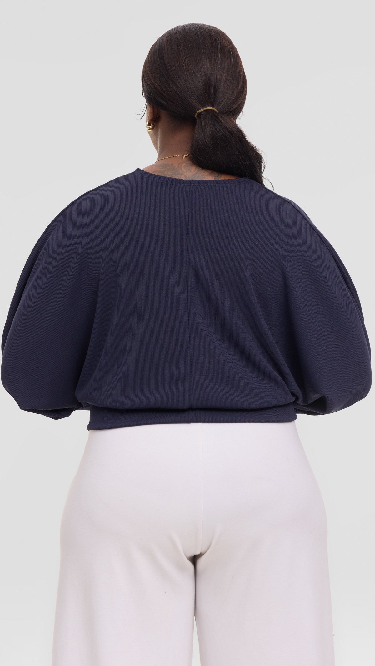 Vivo Tanda V-Neck Top in Stretch Rib - Navy