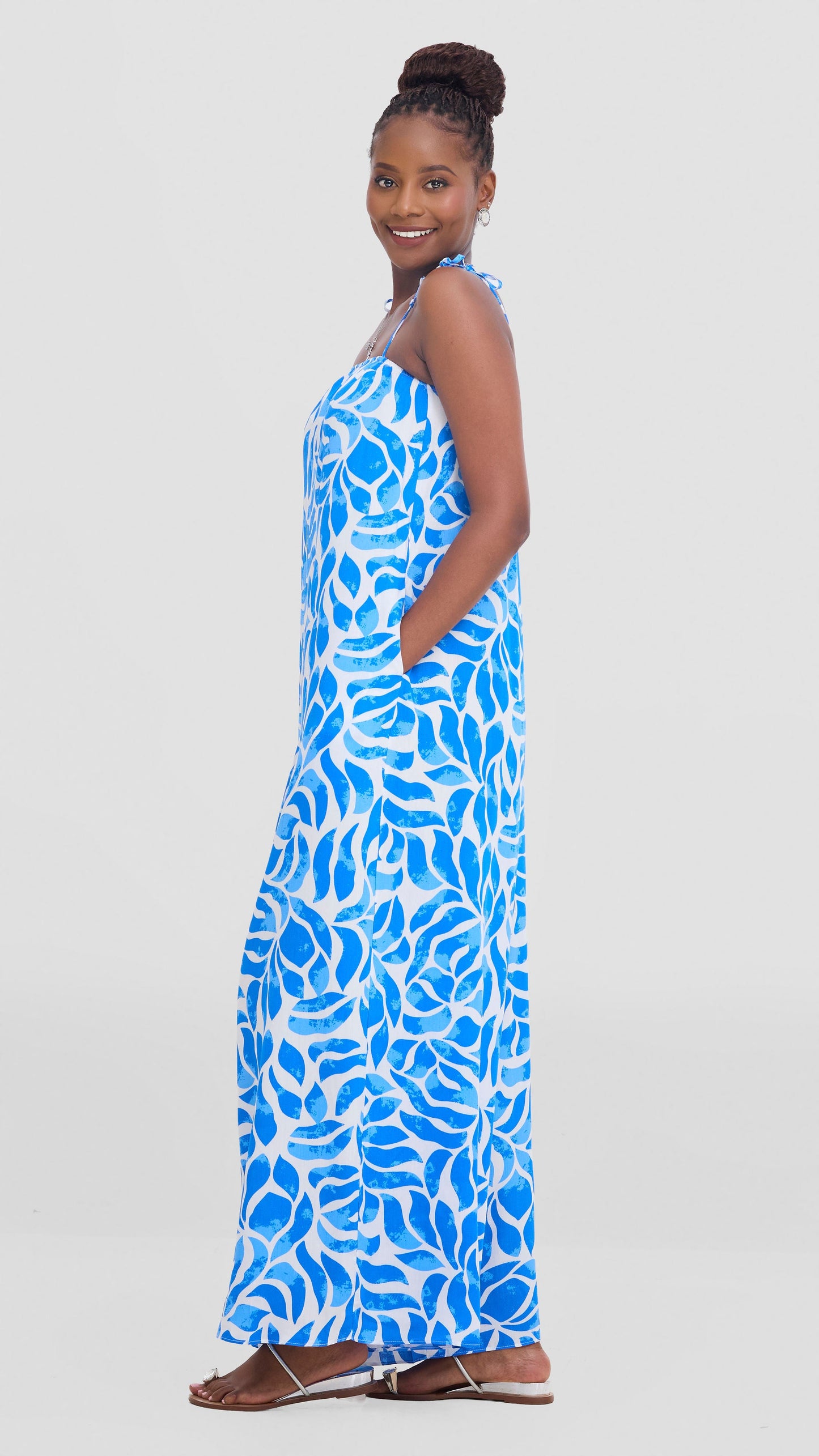Vivo Maisha Strappy Cover Up Jumpsuit In Rayon - White / Blue Print