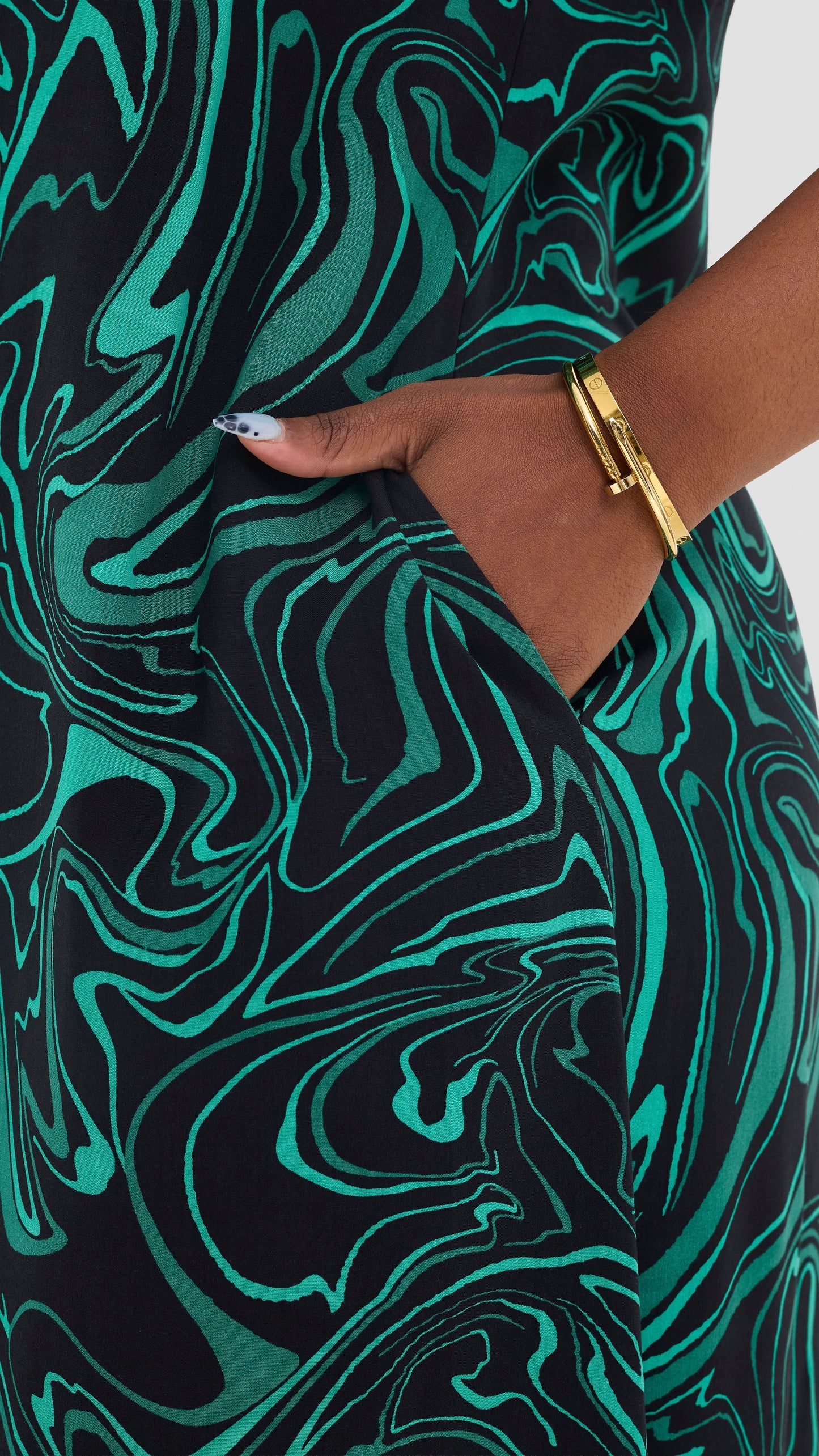 Vivo Maisha Drop Shoulder Maxi Dress In Rayon - Black / Green Print