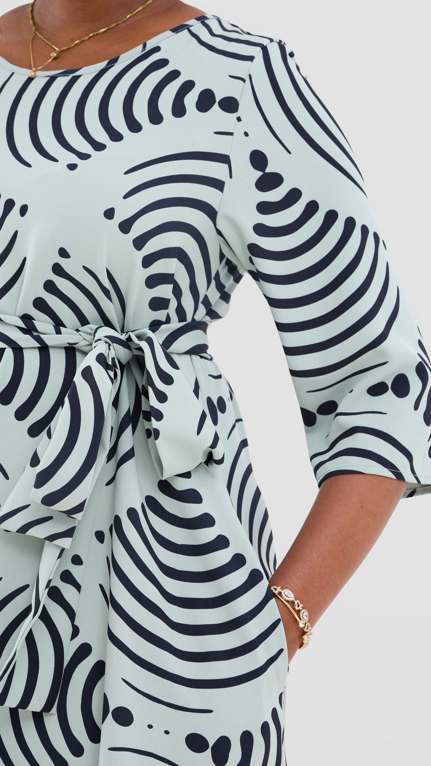 Vivo Laika 3/4 Sleeve Tent Dress In Crepe - Mint / Black Laki Print
