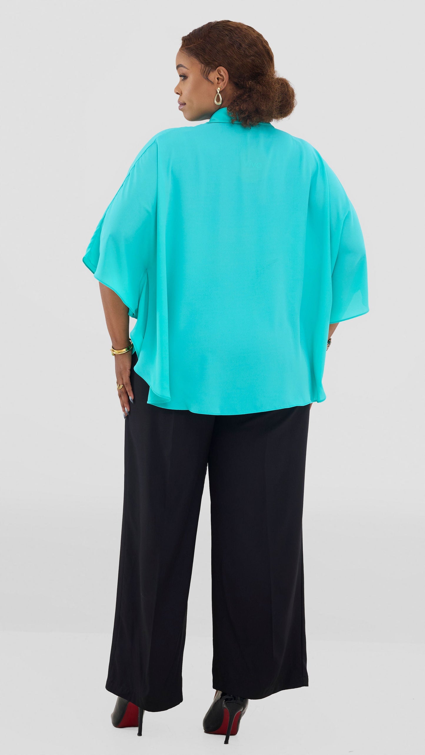 Vivo Iyana Cape Top In Chiffon - Sea Green