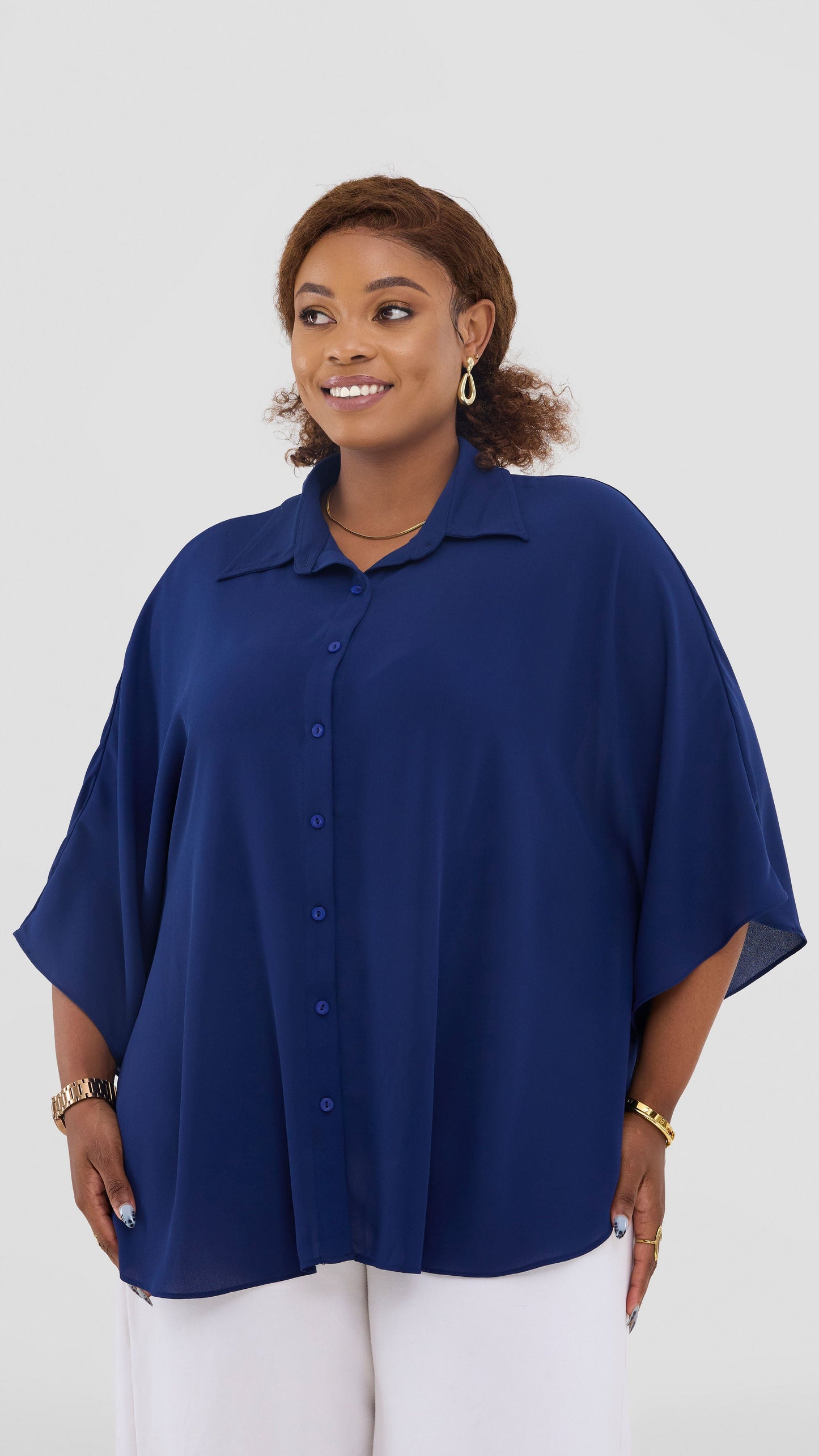 Vivo Iyana Cape Top In Chiffon - Navy