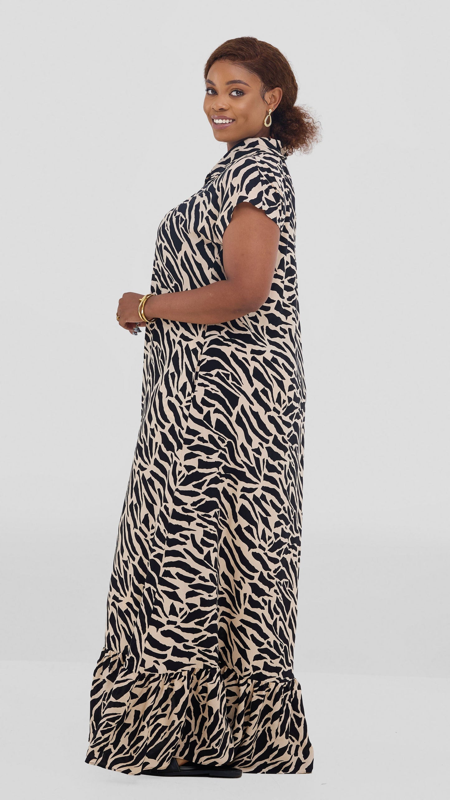Vivo Maisha Drop Shoulder Maxi Dress In Rayon - Black / Light Tan Print