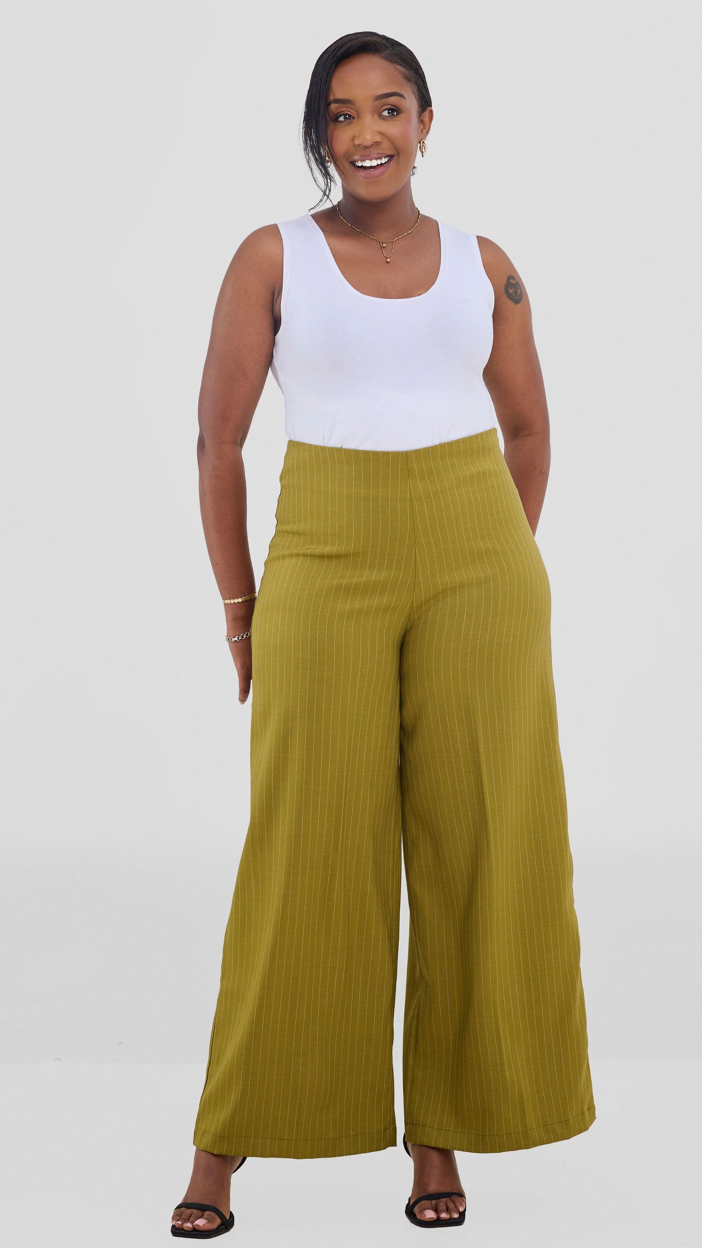 Vivo Studio Striped Pants In Crepe - Olive Striped Print