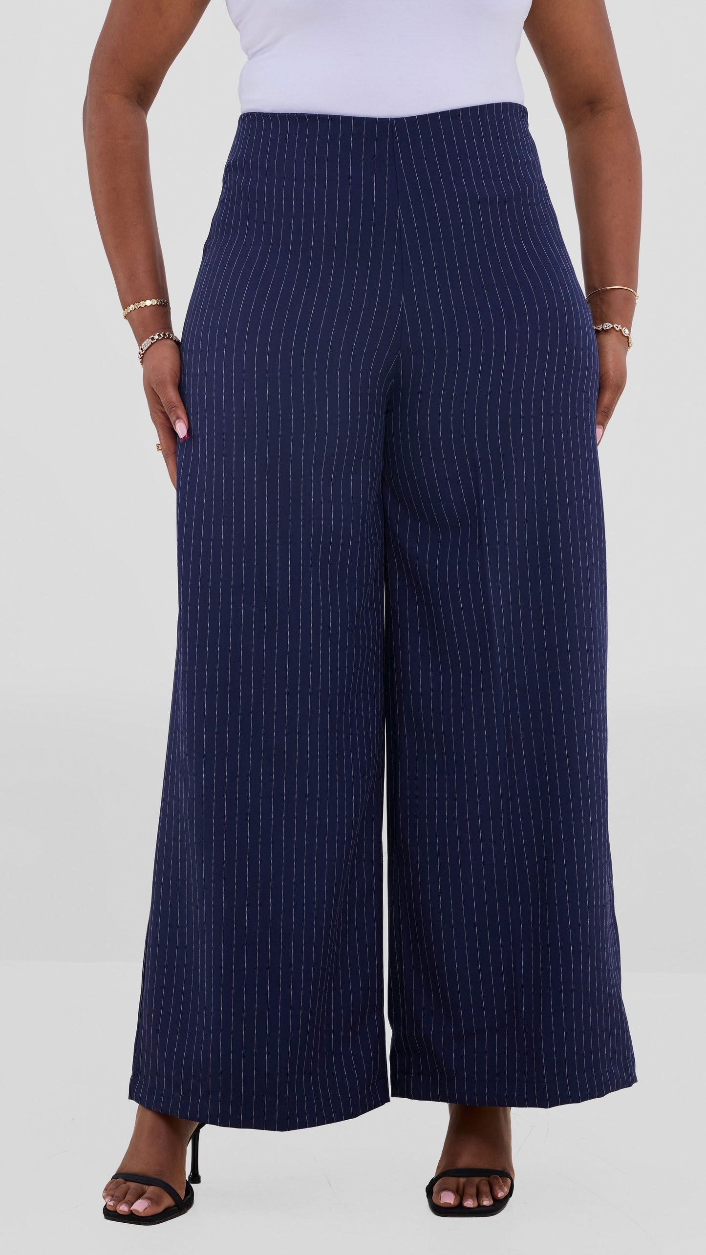 Vivo Studio Striped Pants In Crepe - Navy Striped Print