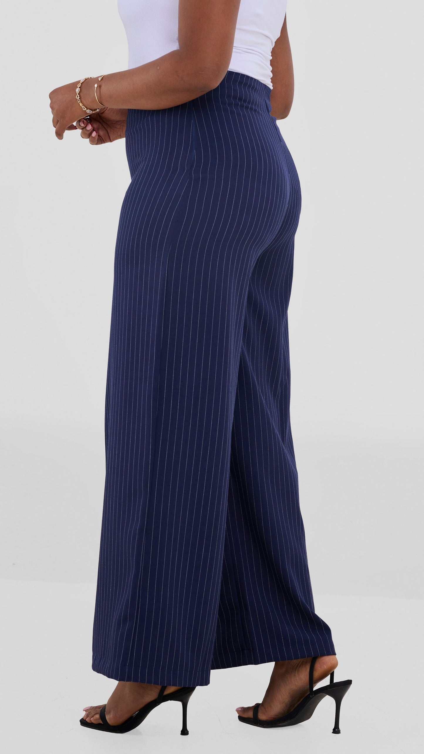 Vivo Studio Striped Pants In Crepe - Navy Striped Print