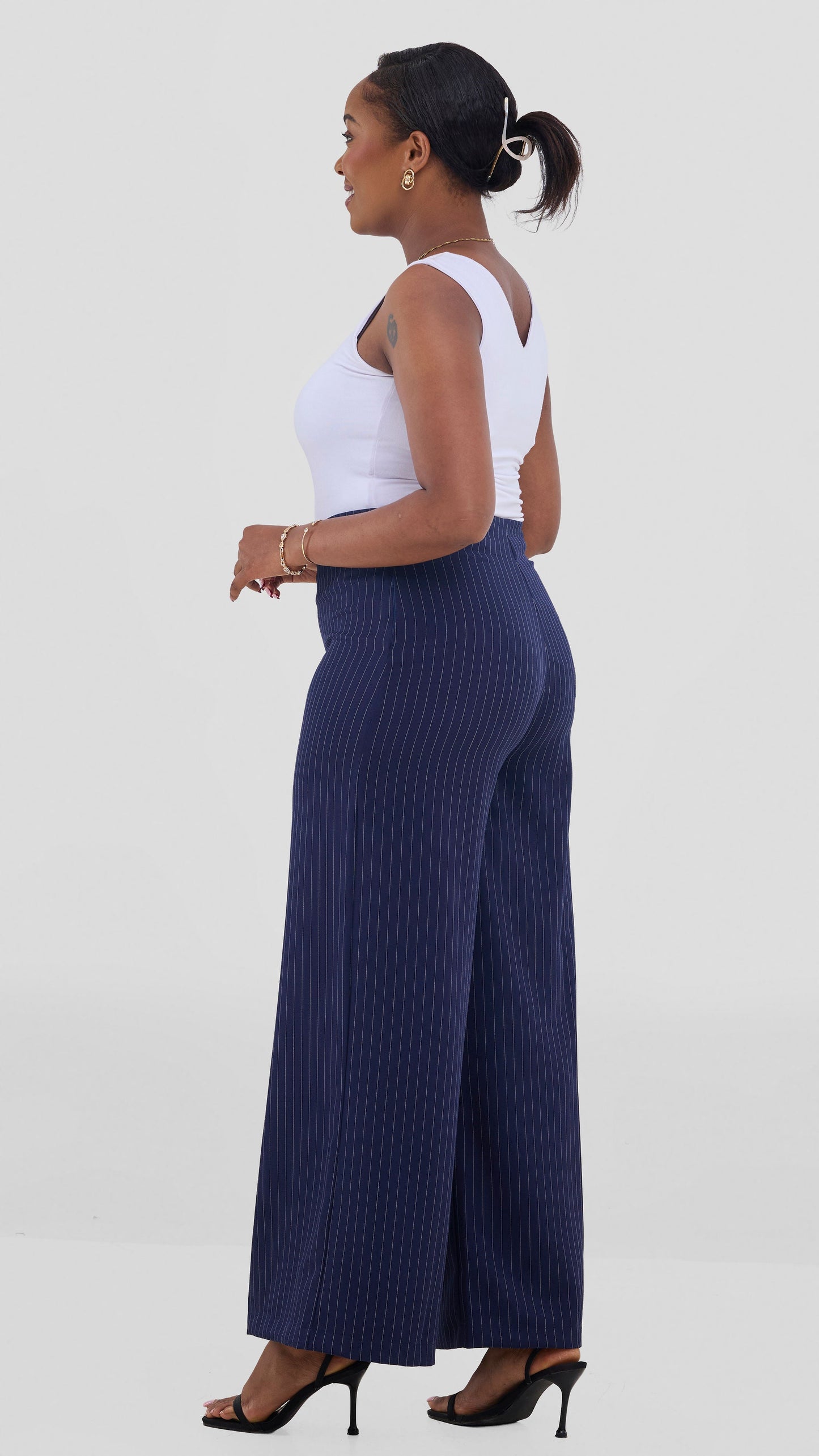 Vivo Studio Striped Pants In Crepe - Navy Striped Print