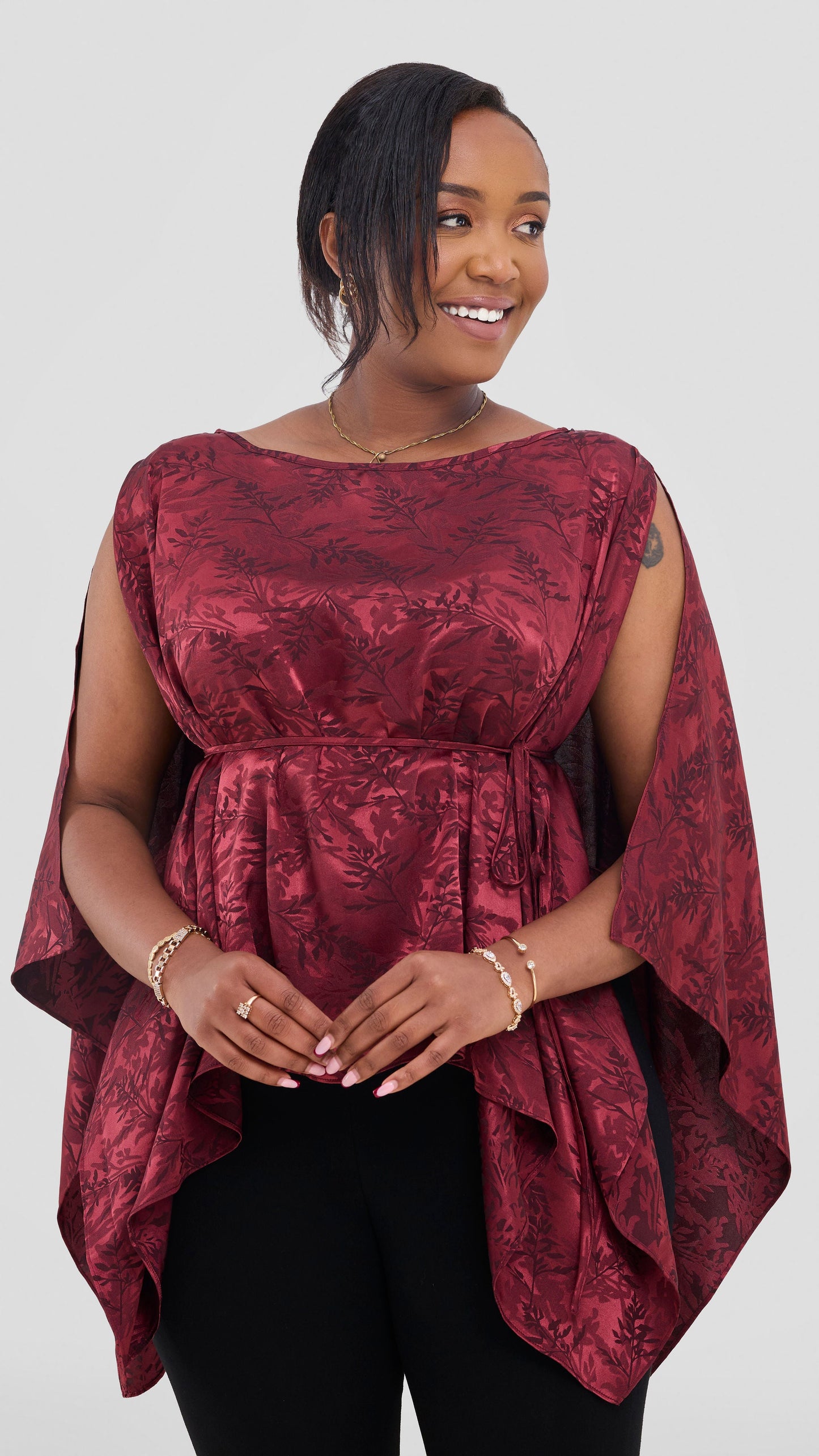 Vivo Multiway Short Kimono in Satin - Burgundy Textured Print
