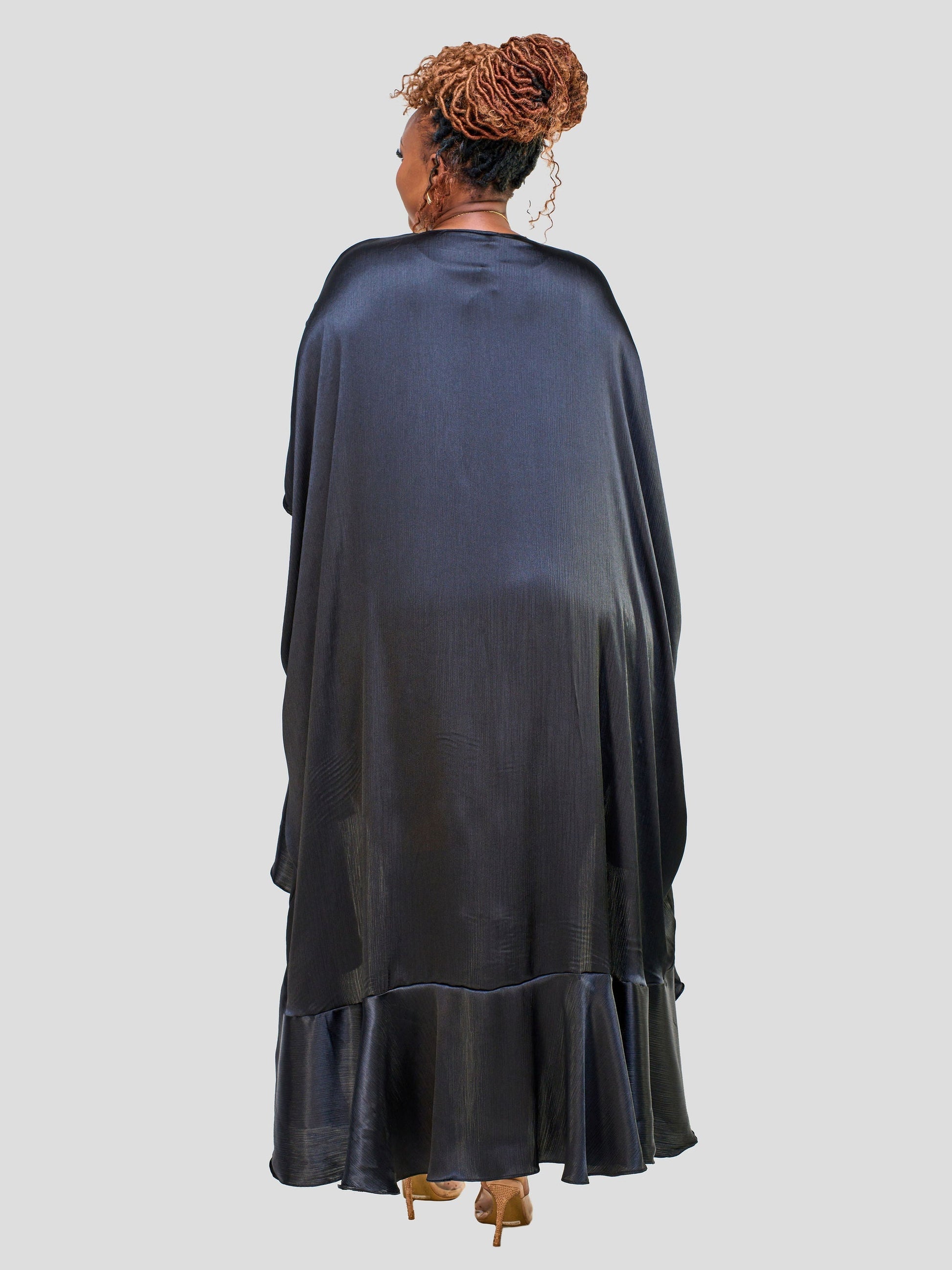 Vivo Nimali Satin Flounce Kimono - Black