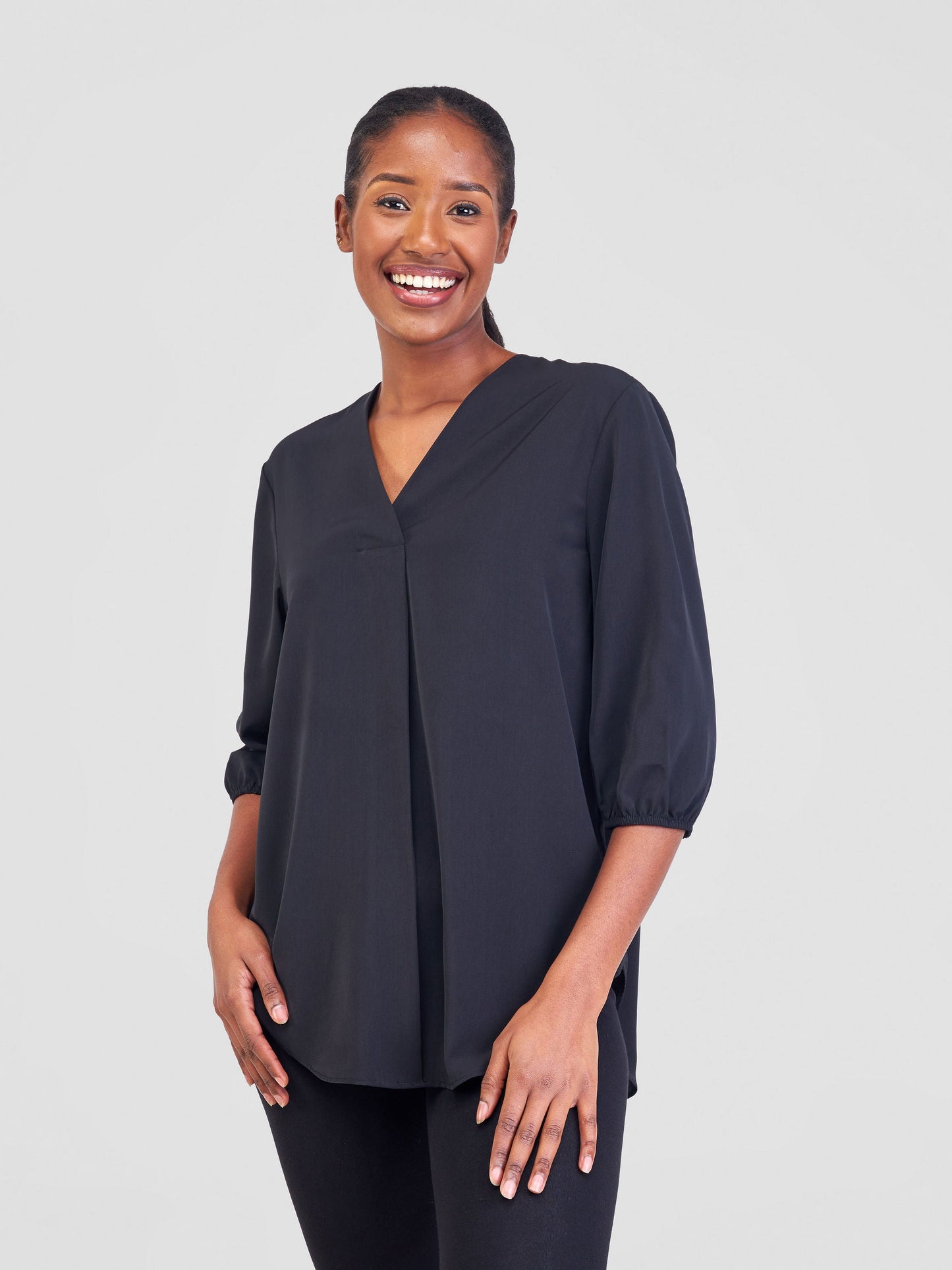 Vivo Dua 3/4 Sleeved V Neck Shirt in Crepe - Black