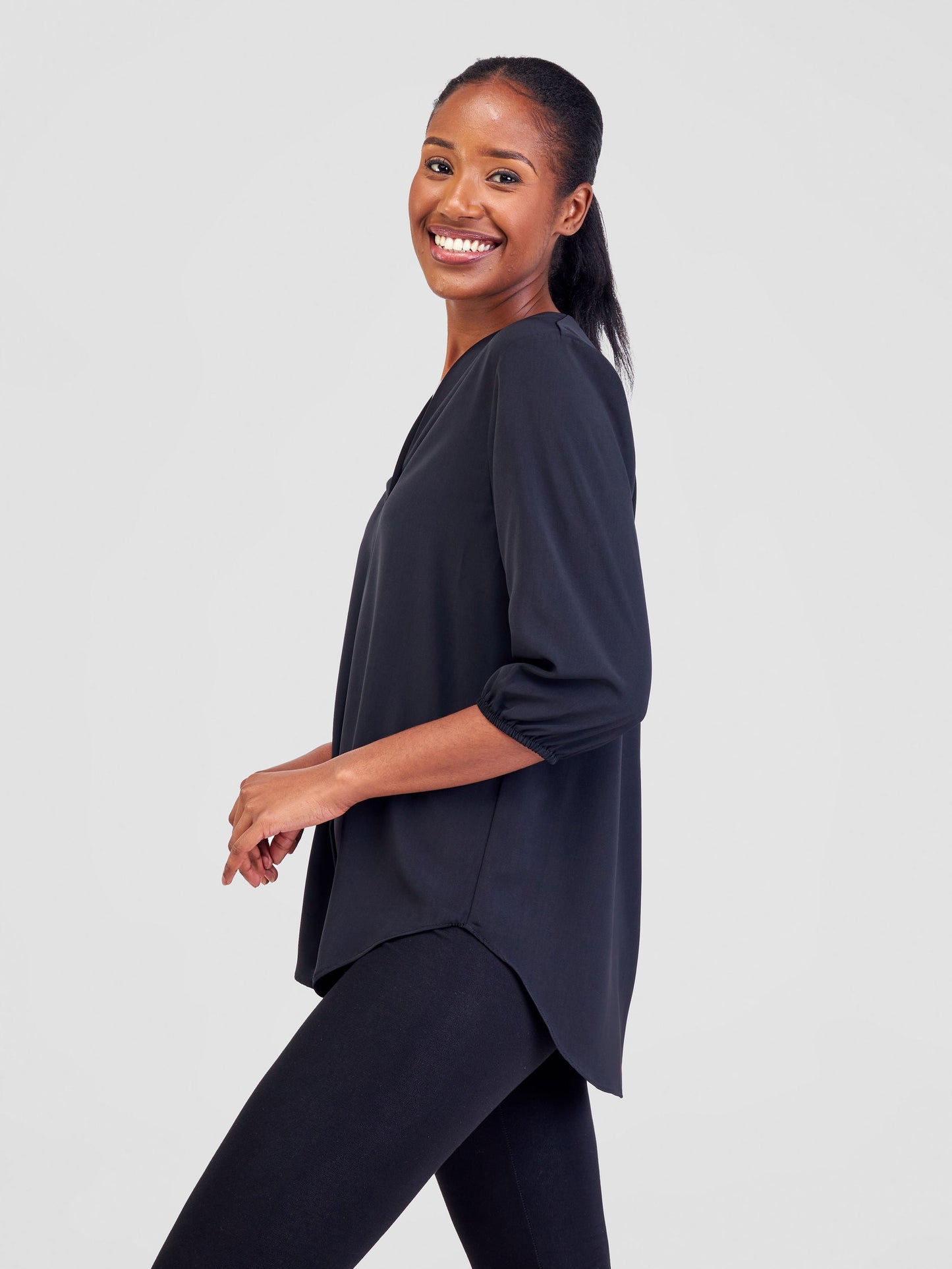 Vivo Dua 3/4 Sleeved V Neck Shirt in Crepe - Black