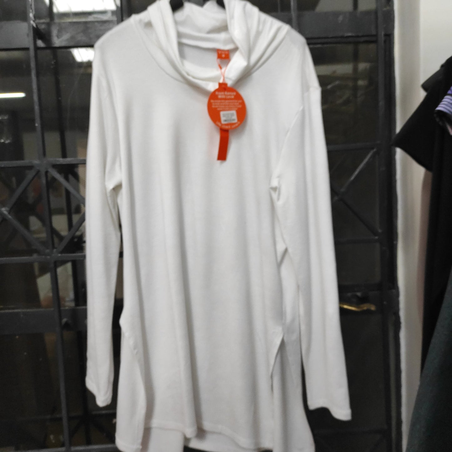 Vivo Tulia Turtle Neck Top - White