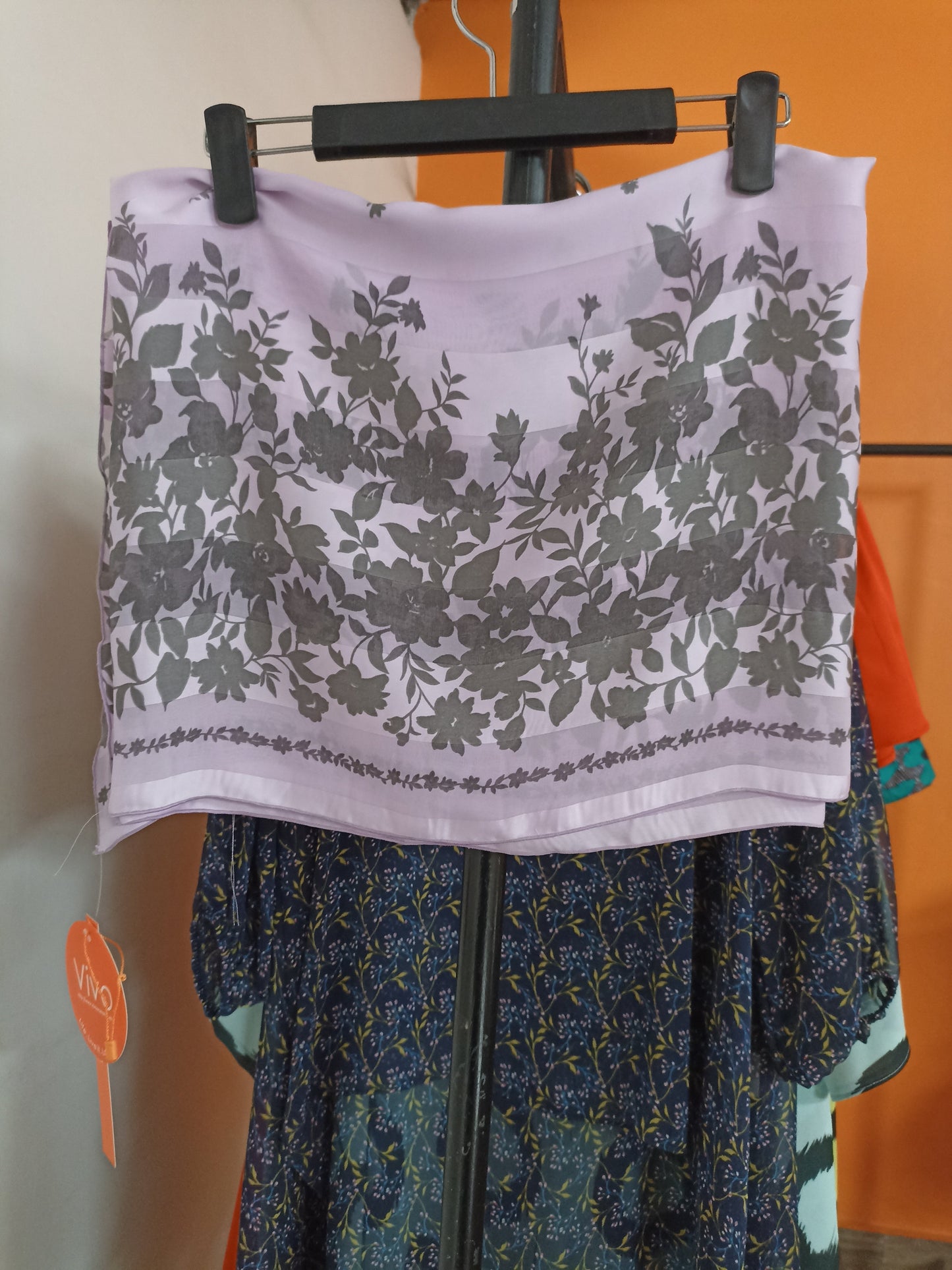 Vivo Basic Satin Scarf - Light Purple / Grey Floral Print