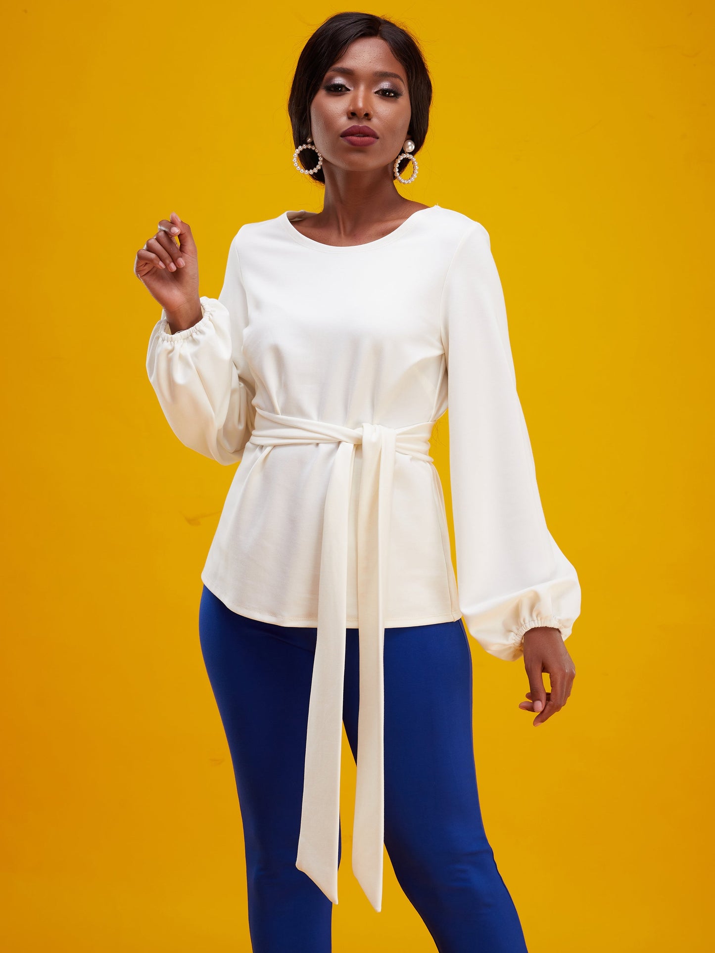 Vivo Basic Olivia Bishop Sleeve Top - White