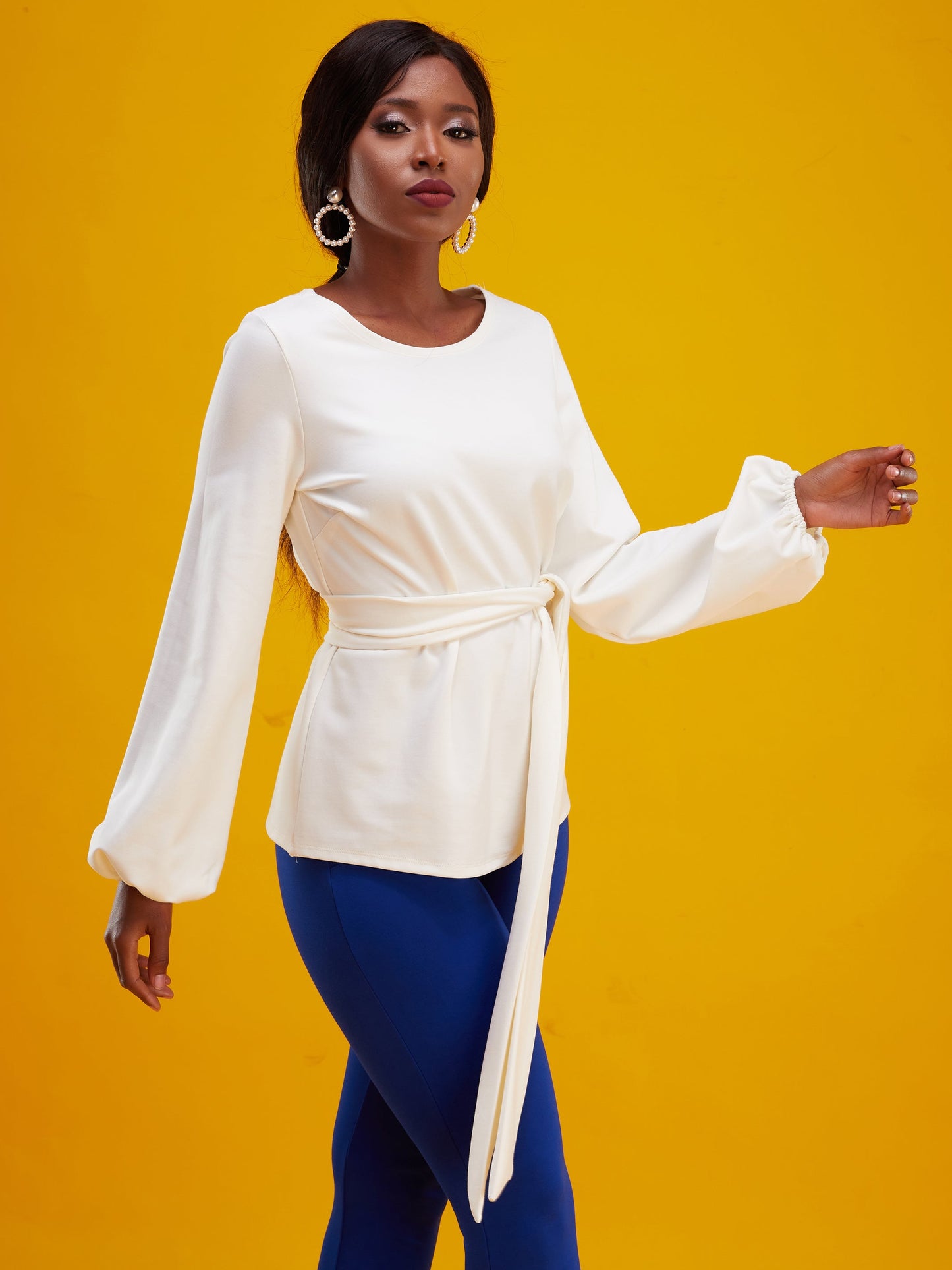 Vivo Basic Olivia Bishop Sleeve Top - White