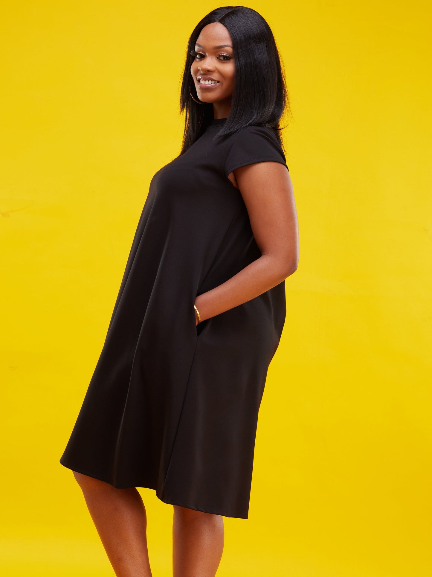 Vivo Sierra Tent Knee Length Dress - Black