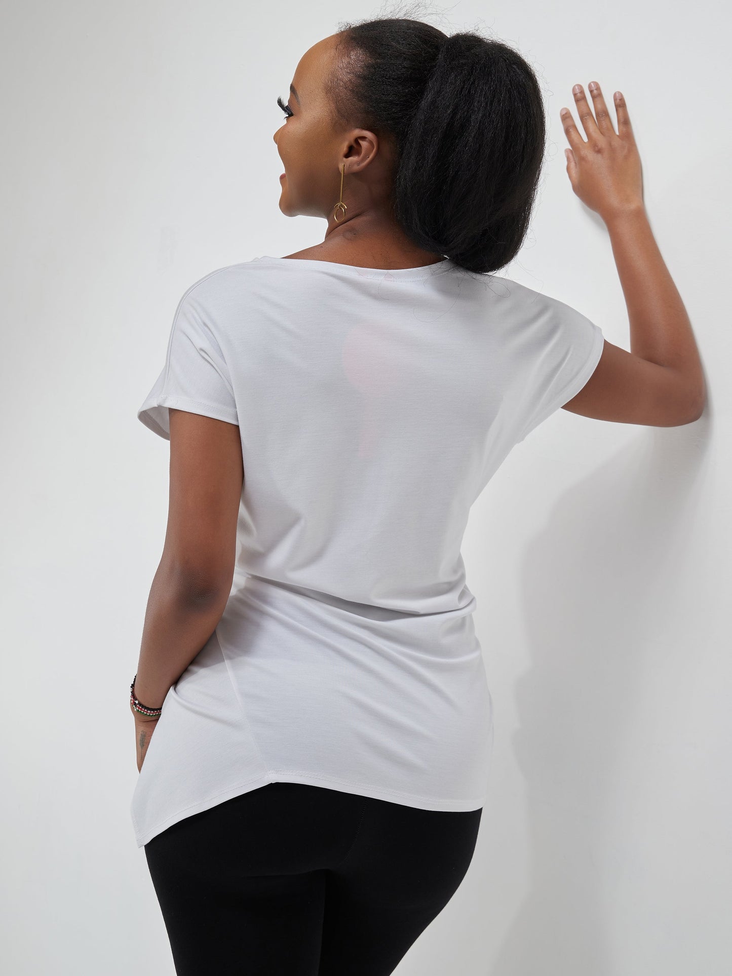 Vivo Waridi Asymmetric Top - White