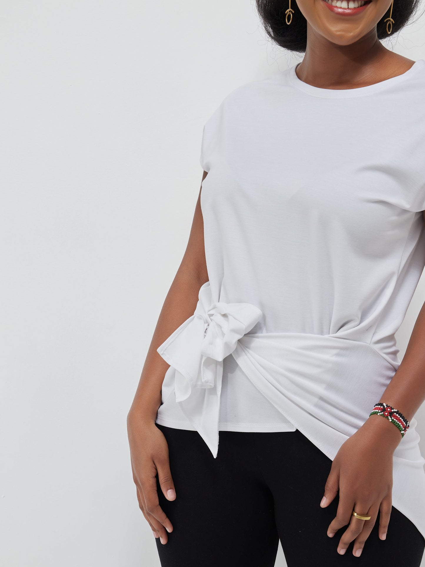 Vivo Waridi Asymmetric Top - White