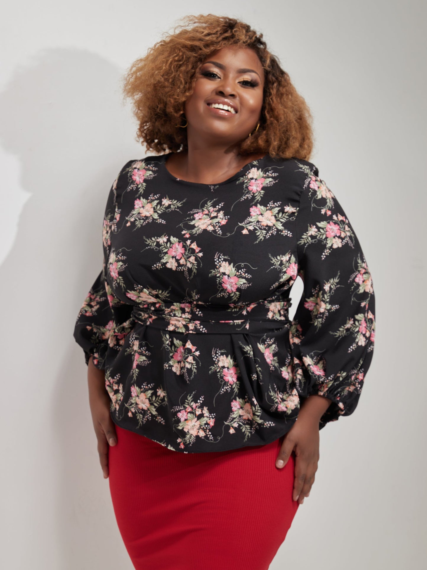 Vivo Izzy Bishop Sleeve Top - Black / Pink Print