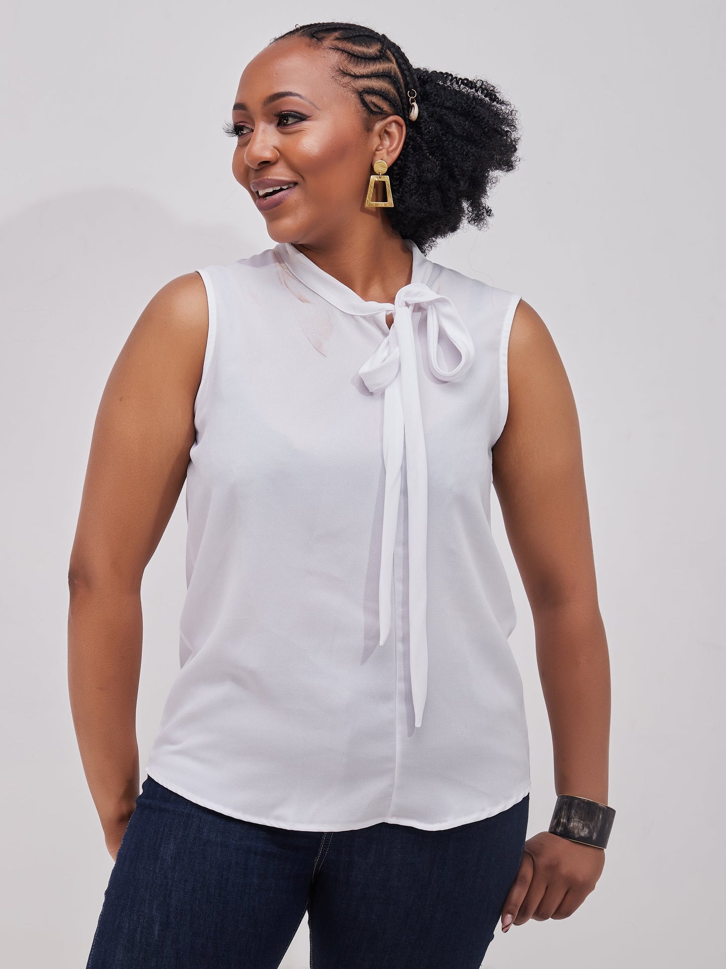 Vivo Bissa Sleeveless Side Bow Top - White