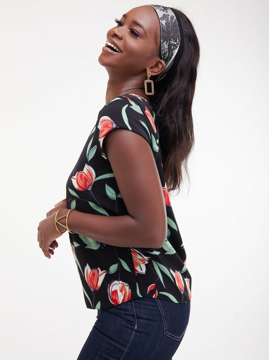 Vivo Basic Crepe Cap Sleeved Top - Navy / Red Print