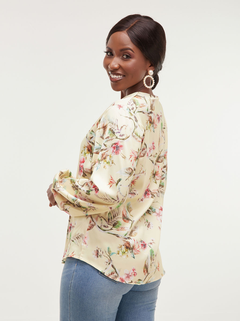 Vivo Thando V-neck Bishop Sleeve Top - Yellow Print