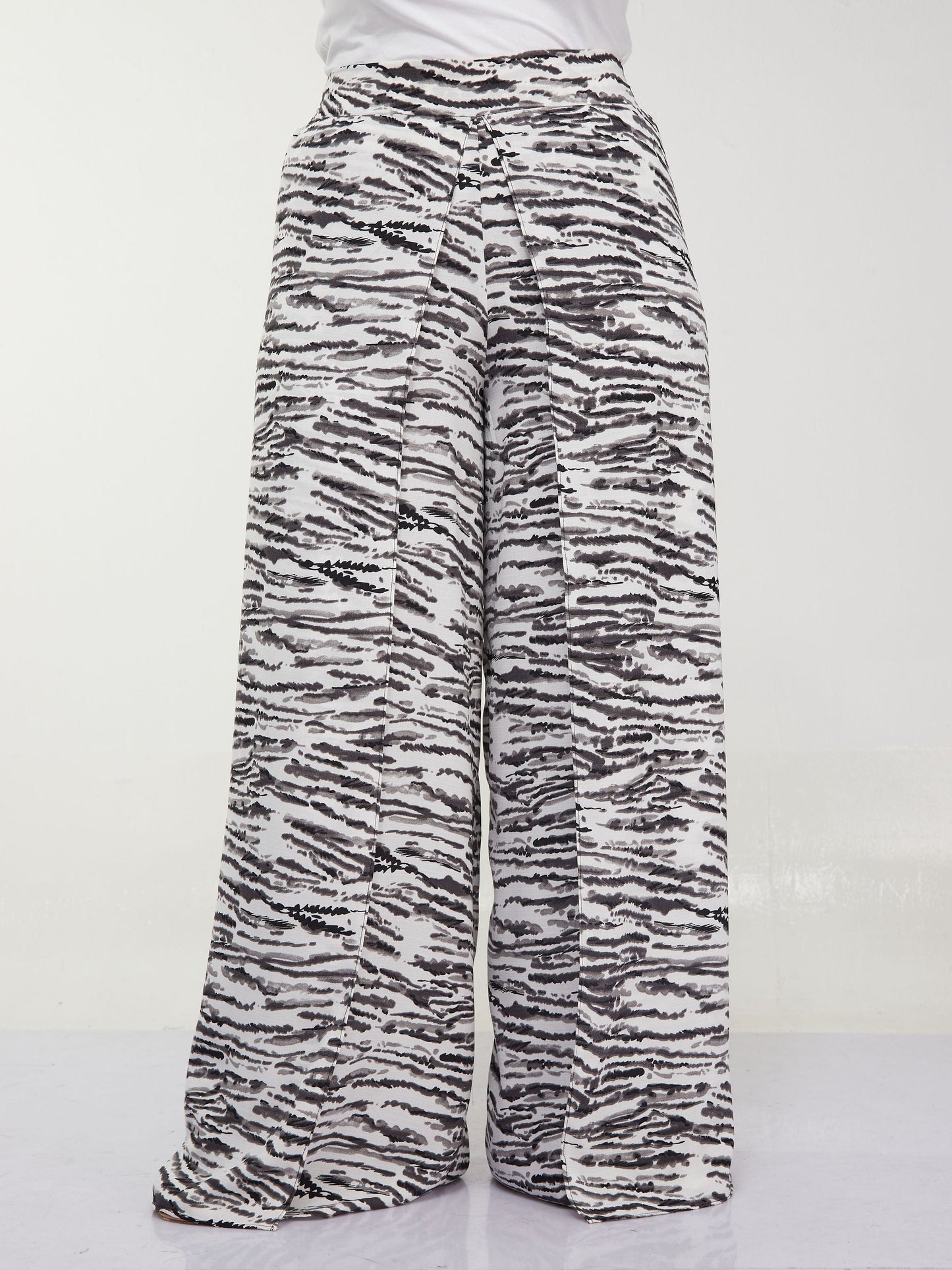 Vivo Dalia Wrap Wide Leg Pants - Black Print
