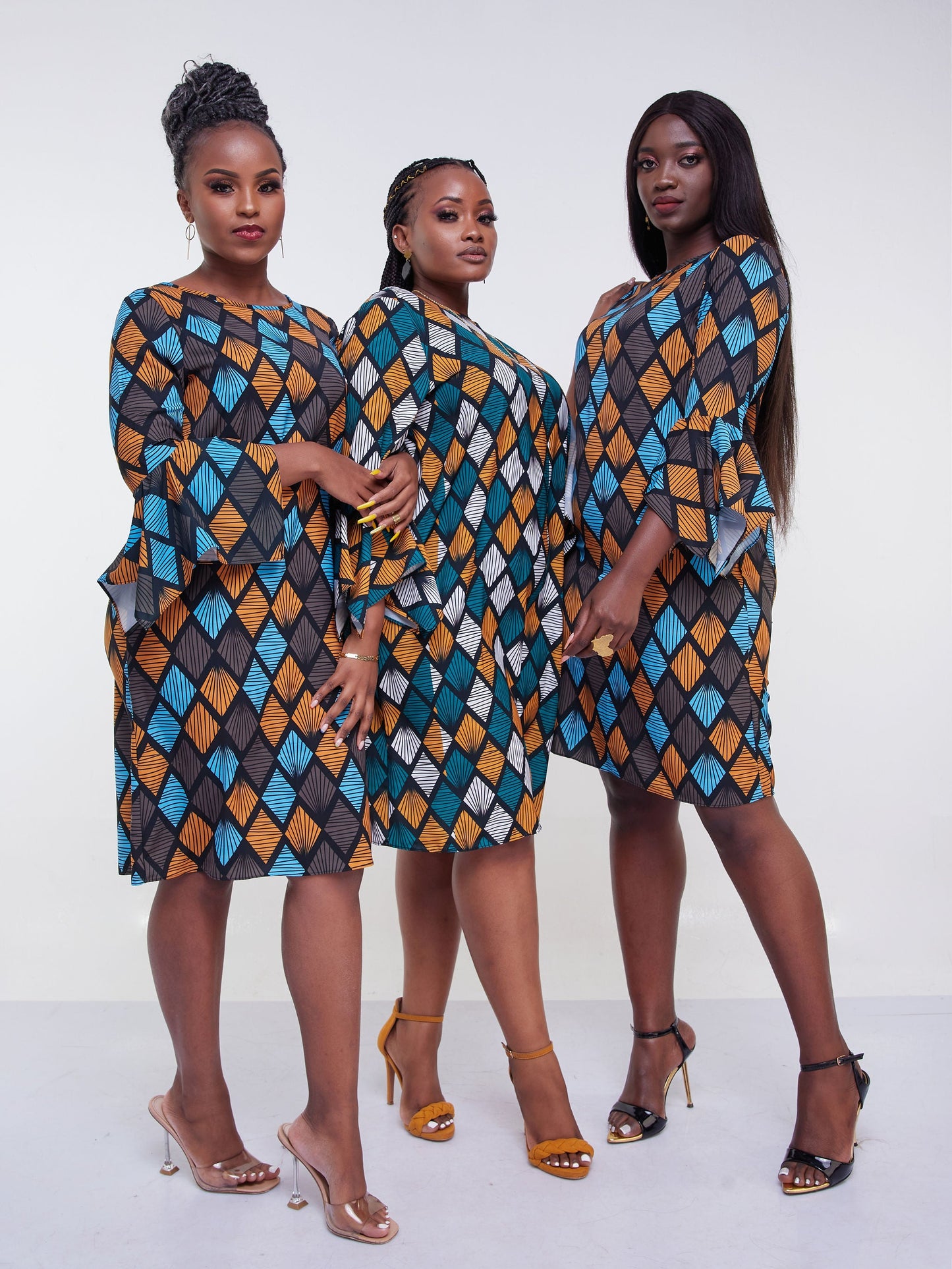 Vivo Jasiri 3/4 Drape Sleeve Shift Dress - Teal / White Print