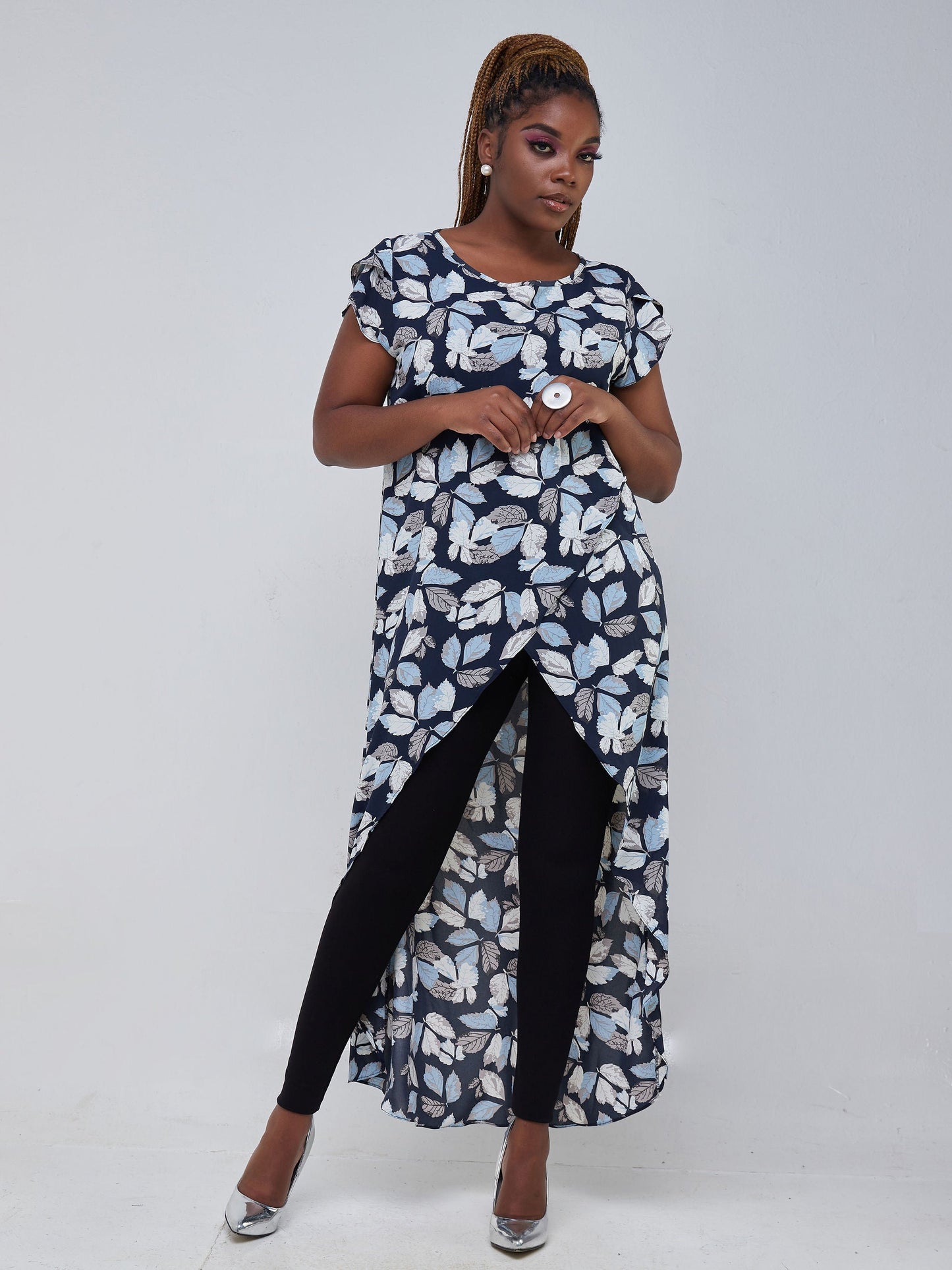 Vivo Lalea Tulip Sleeve Overlap Maxi Top - Blue Print