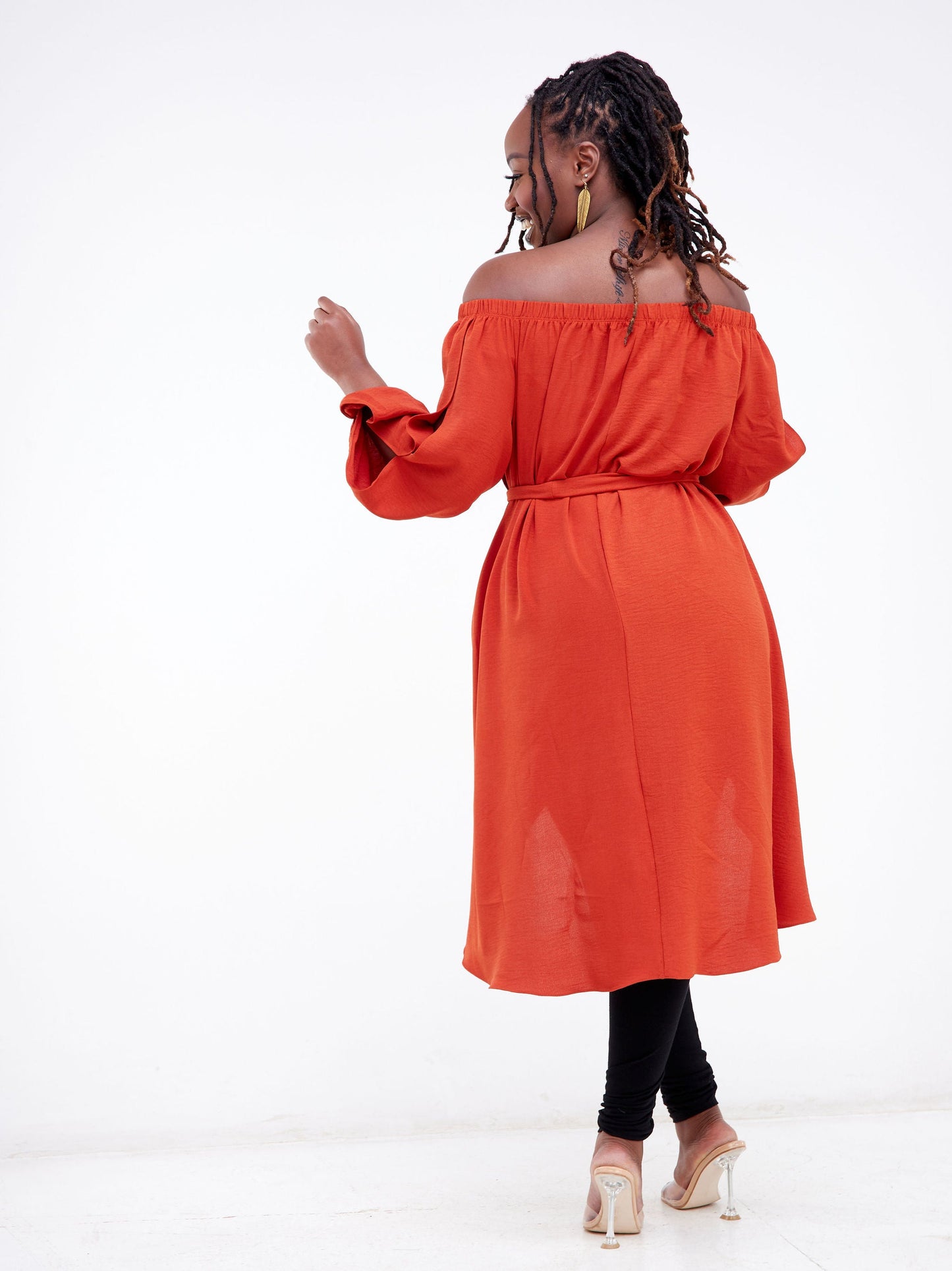 Vivo Dayo Off Shoulder Split Sleeve Hi-Low Top - Rust