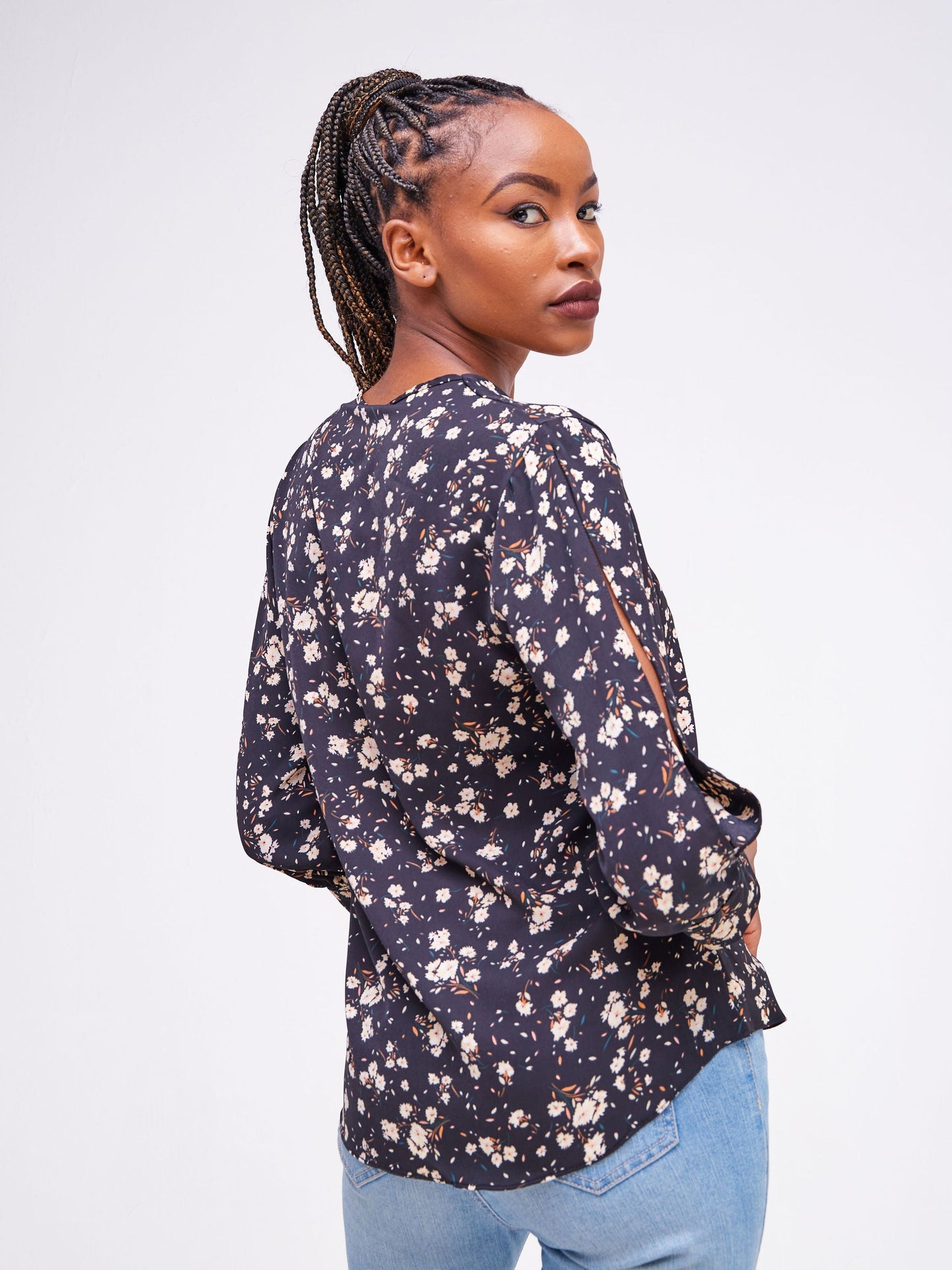 Vivo Jasiri 3/4 Cut Out Sleeve Top - Black / Cream Floral Print