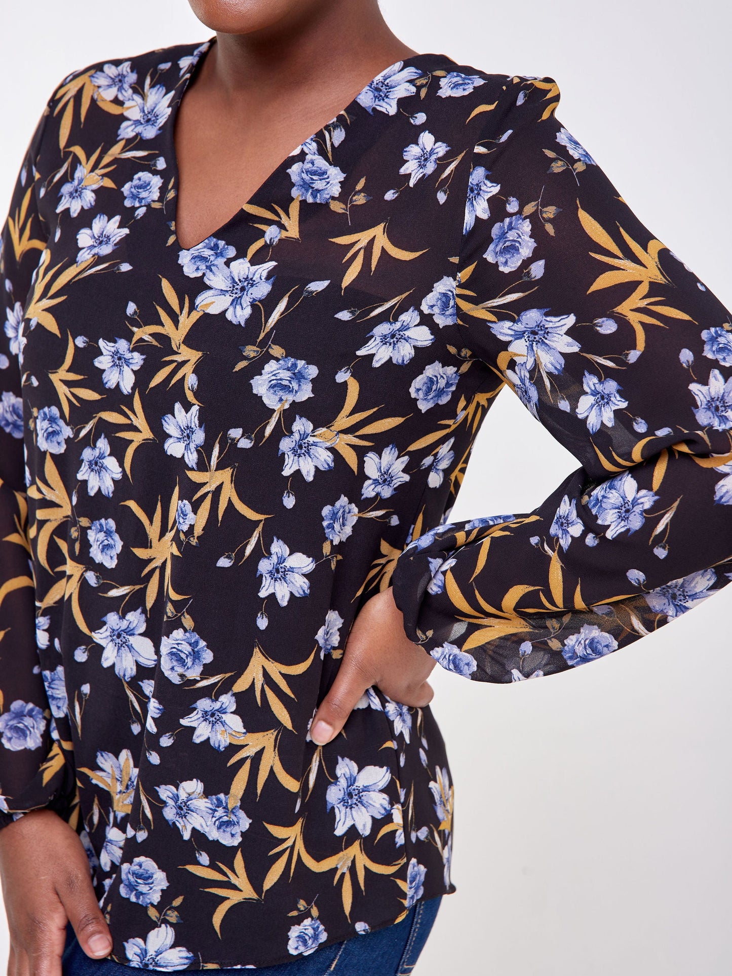 Vivo Tana Scalloped V-Neck Top - Black / Blue Floral Print